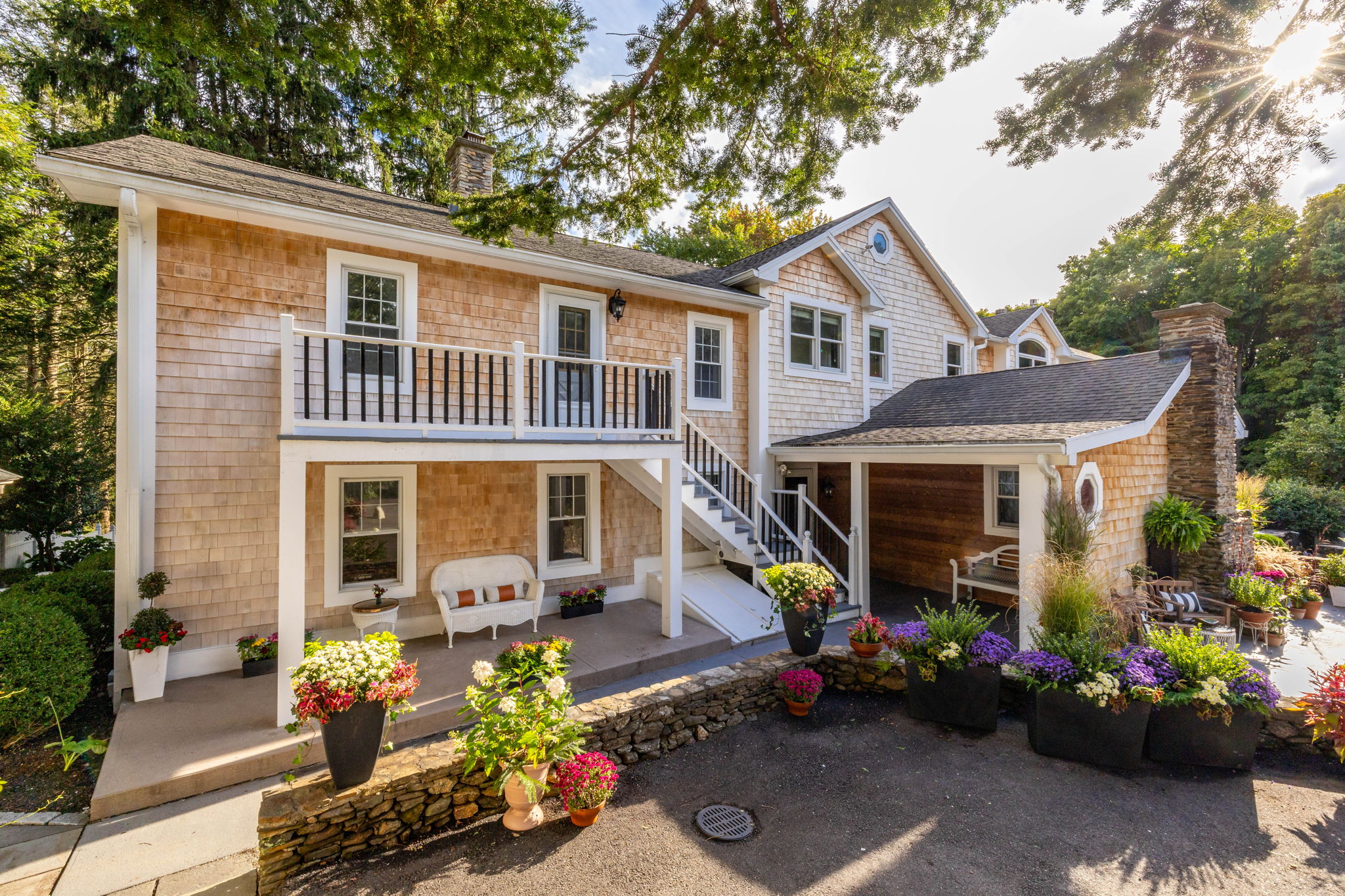  695 Spindle Hill Road - 物件實景