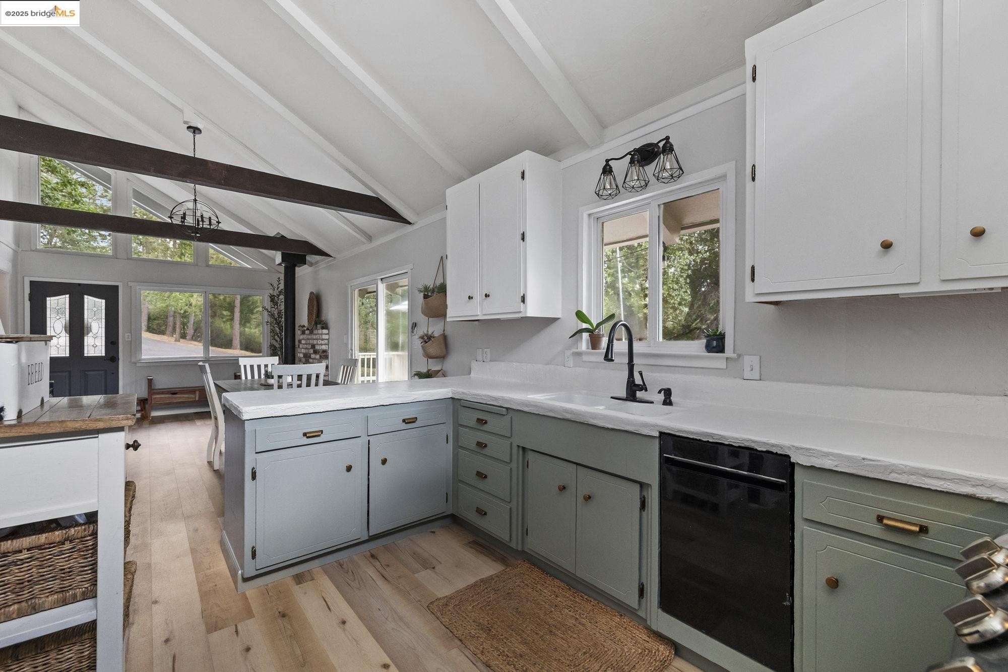 Tuolumne, California, 95379, United States, 4 Bedrooms Bedrooms, ,3 BathroomsBathrooms,Residential,For Sale,1980898