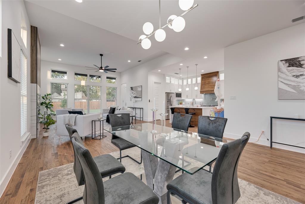 Dallas, Texas, 75211, United States, 4 Bedrooms Bedrooms, ,4 BathroomsBathrooms,Residential,For Sale,1893566