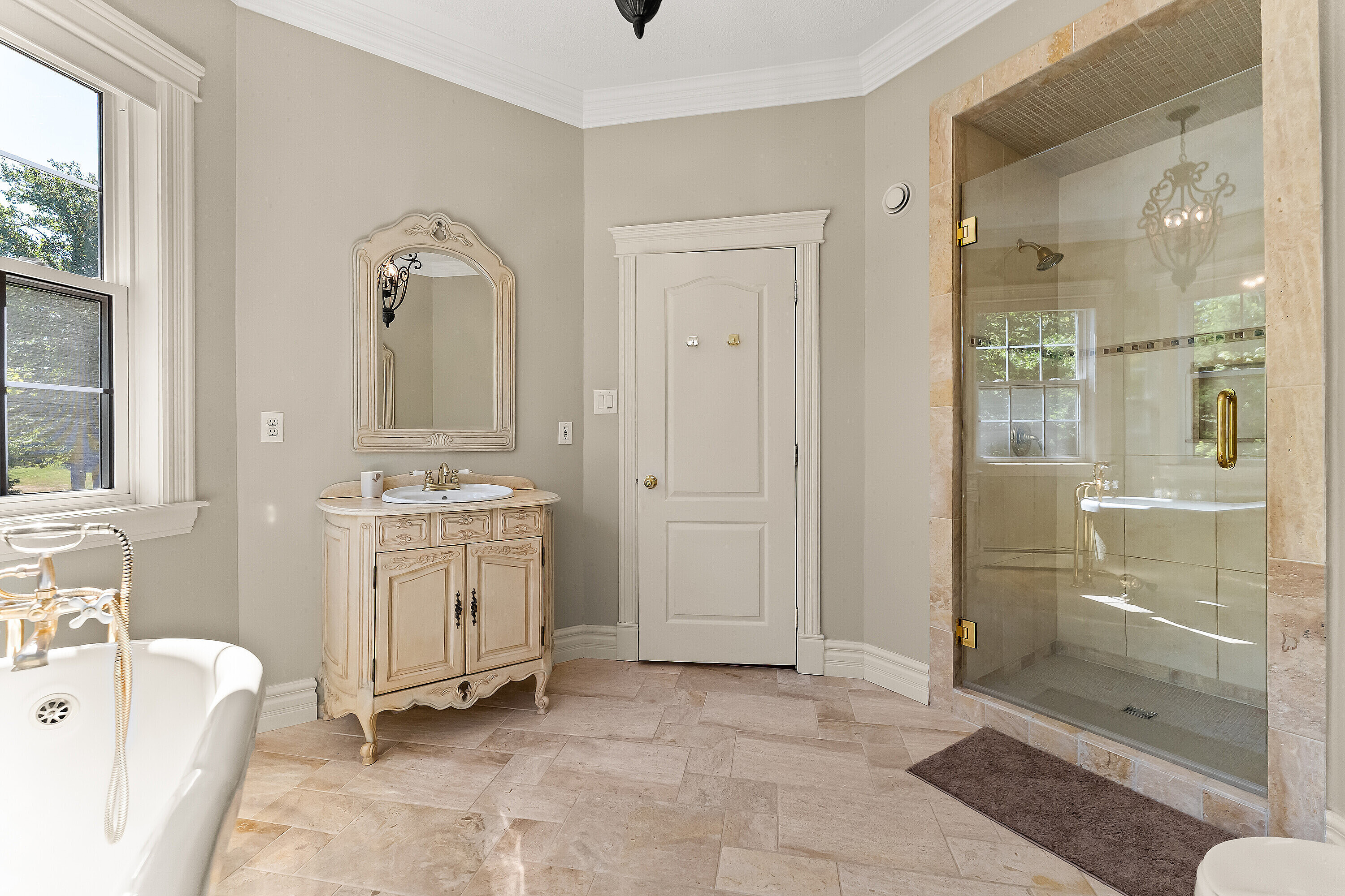  Resort-Style Family Home - 物件實景