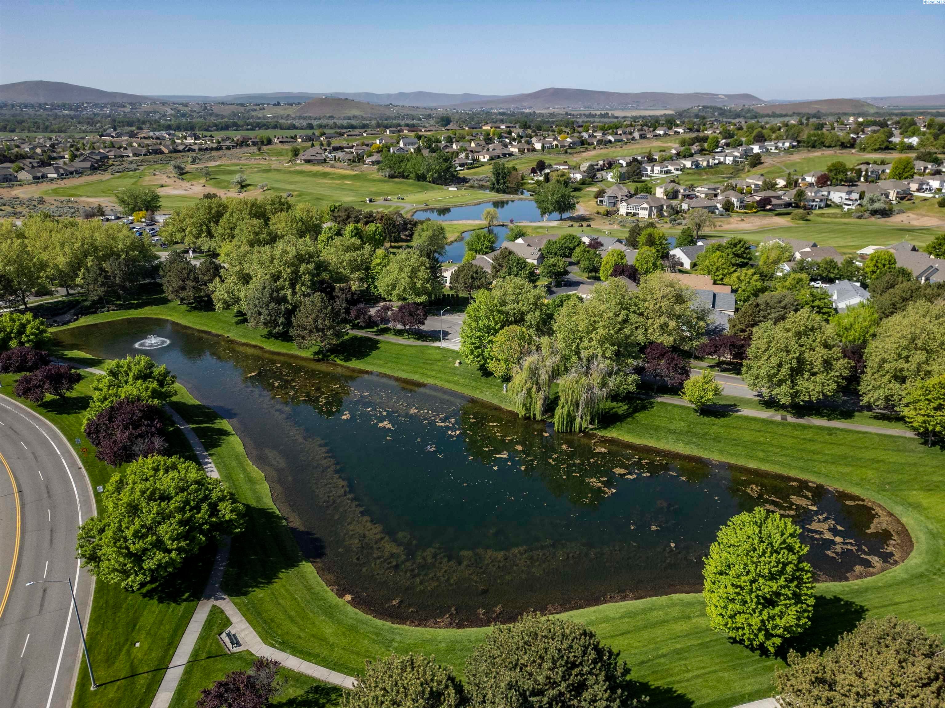 Richland, Washington, 99354, United States, 4 Bedrooms Bedrooms, ,3 BathroomsBathrooms,Residential,For Sale,1980969