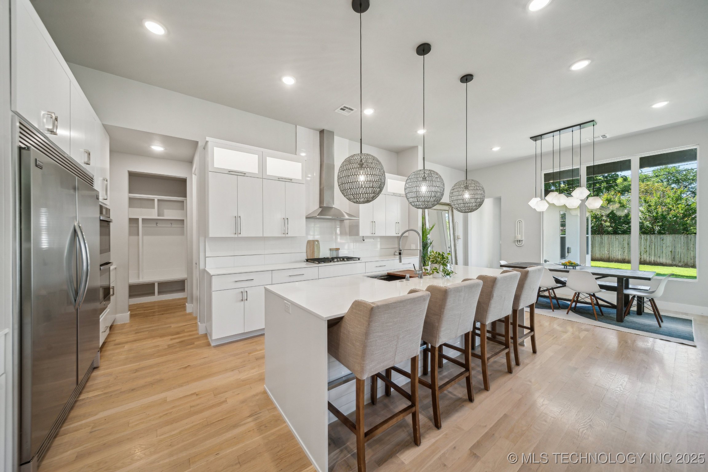 Tulsa, Oklahoma, 74105, United States, 4 Bedrooms Bedrooms, ,5 BathroomsBathrooms,Residential,For Sale,1827808