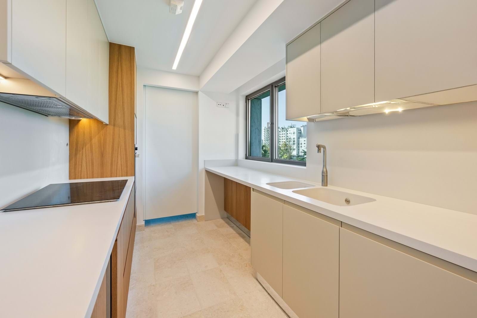 Lisboa, Lisbon, 1700-093, PT, 4 Bedrooms Bedrooms, ,4 BathroomsBathrooms,Residential,For Sale,1829583