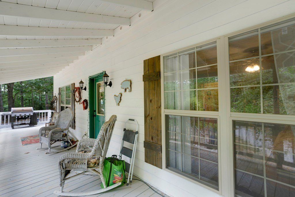 Blairsville, Georgia, 30512, United States, 3 Bedrooms Bedrooms, ,3 BathroomsBathrooms,Residential,For Sale,1889630