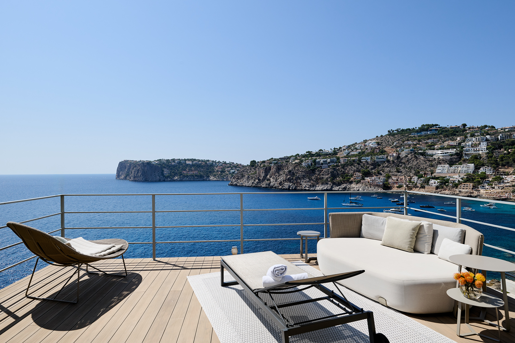  Villa on the first sea line with panoramic views in Andratx - 物件實景