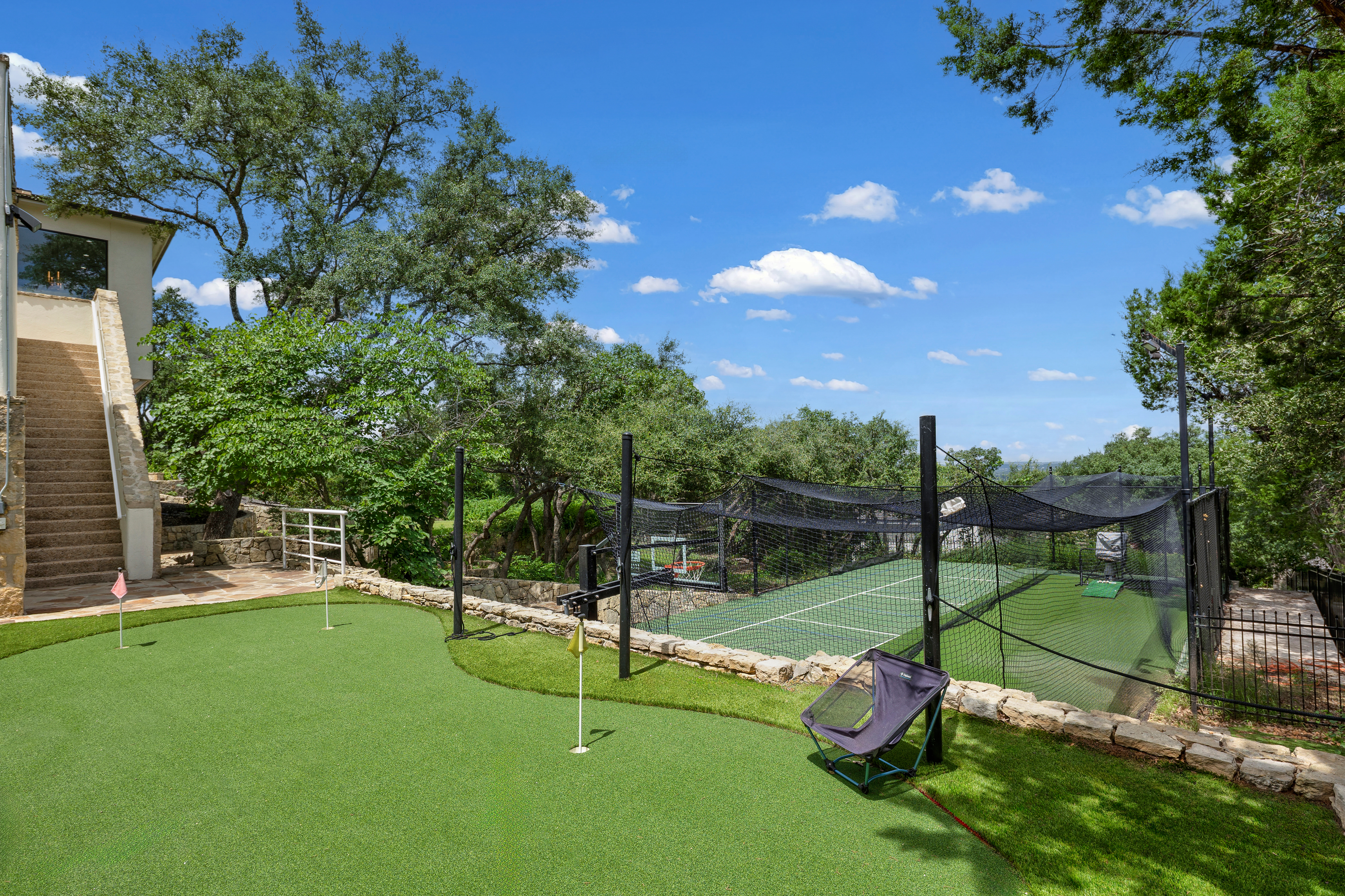  Luxury Living on Nearly an Acre in The Dominion - 物件實景