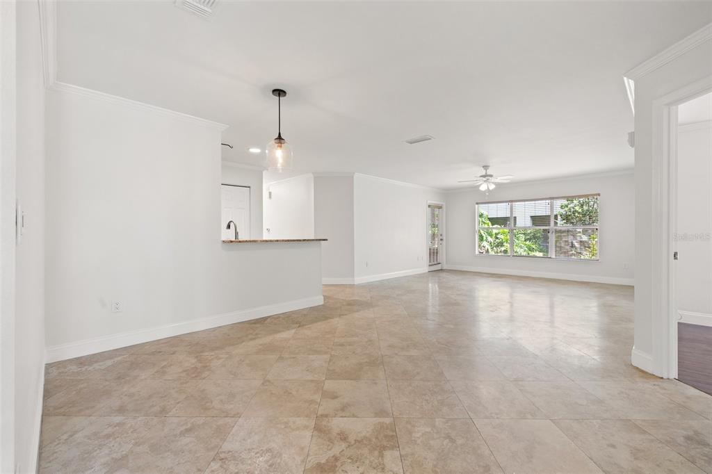 Tampa, Florida, 33602, United States, 3 Bedrooms Bedrooms, ,2 BathroomsBathrooms,Residential,For Sale,1885753