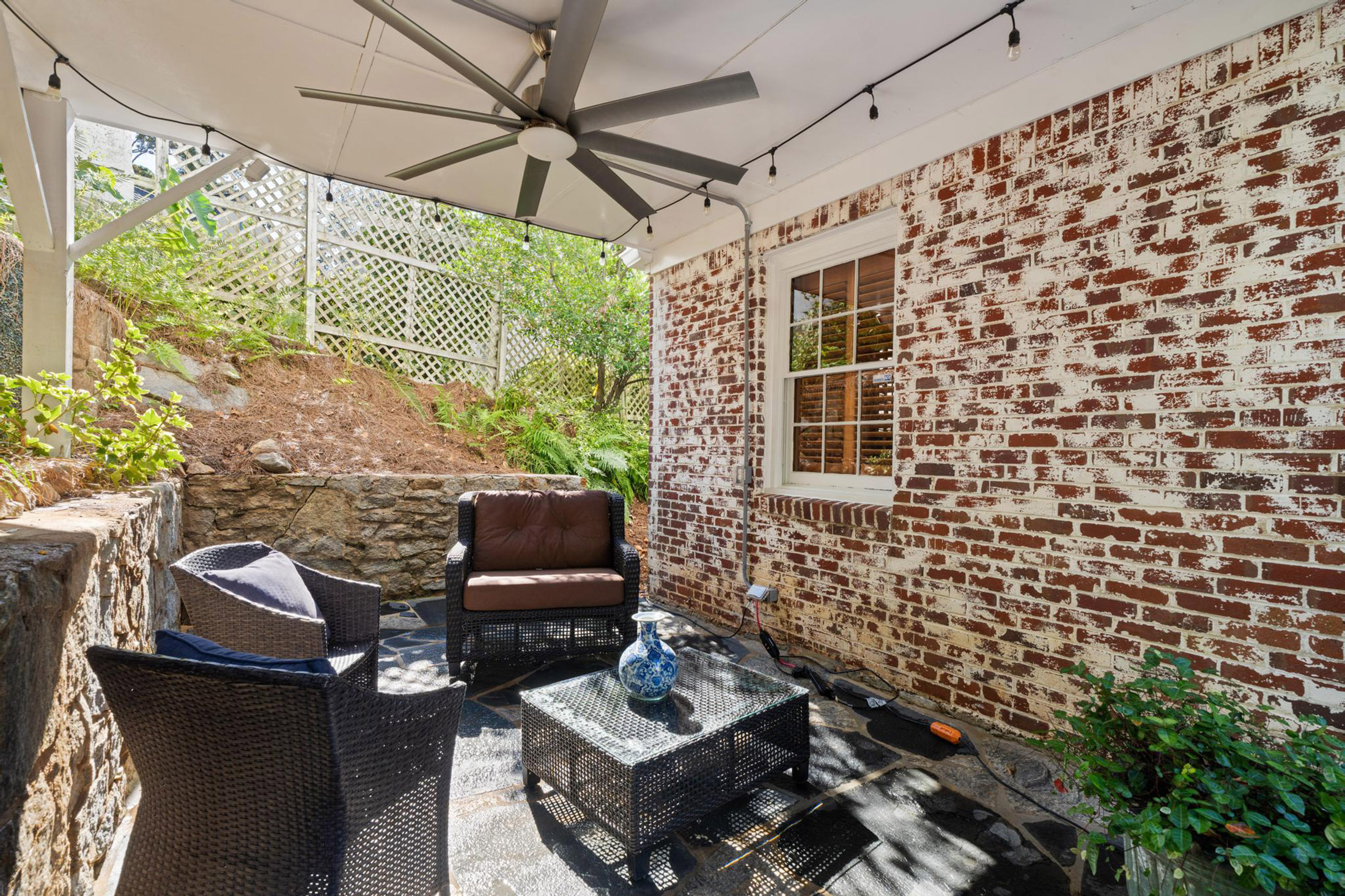  Preserved Character, Modern Comfort and Breathtaking Outdoor Living - 物件實景