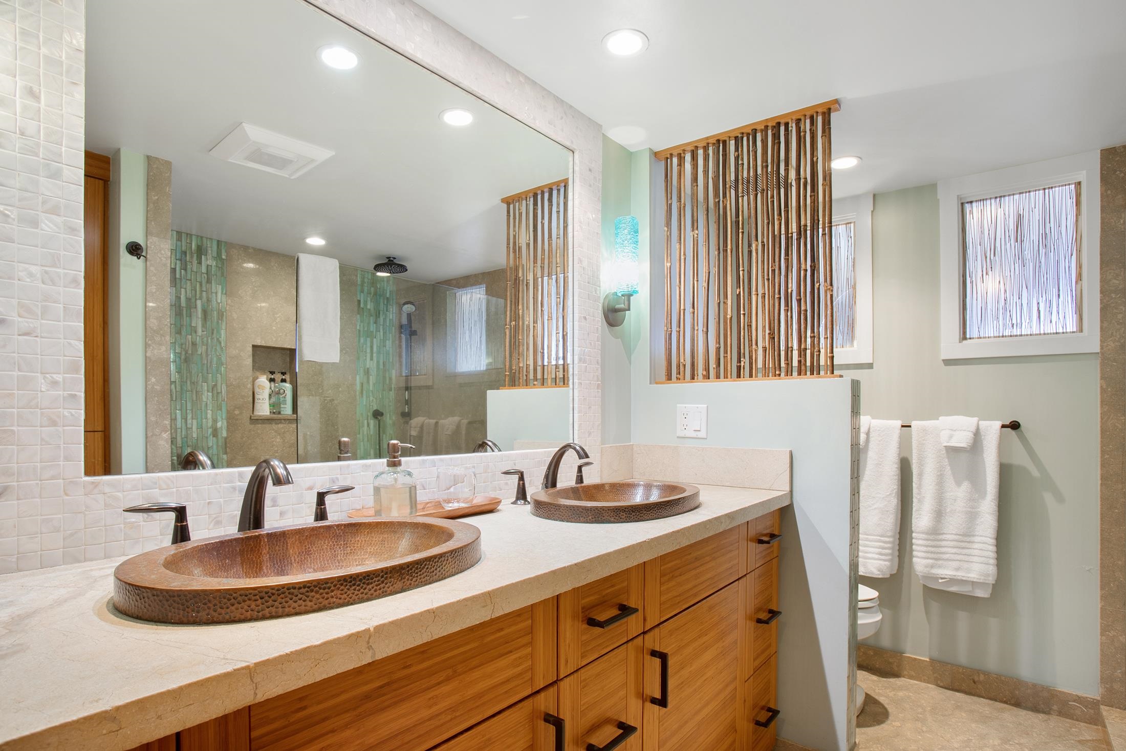 Kihei, Hawaii, 96753-5434, United States, 2 Bedrooms Bedrooms, ,2 BathroomsBathrooms,Residential,For Sale,2000477