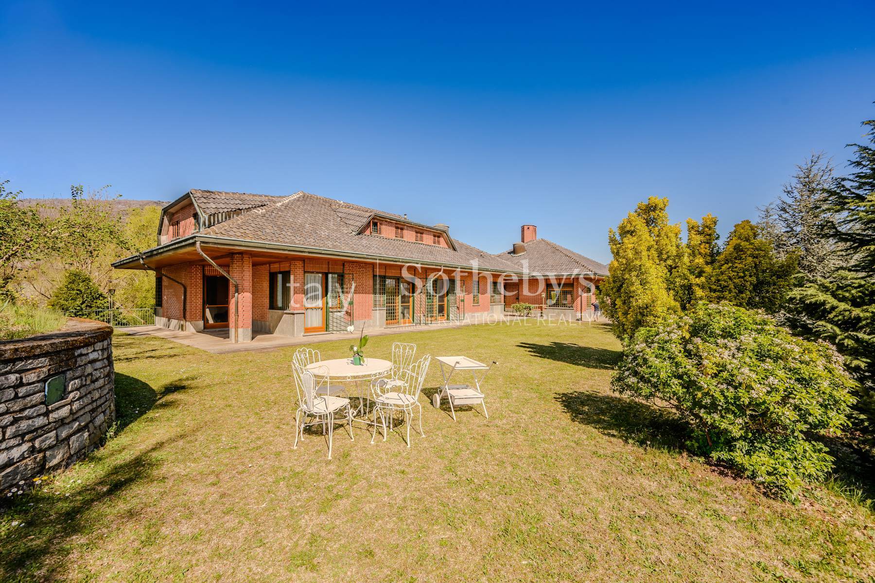  Waterfront villa with private park on Lake Avigliana - 物件實景