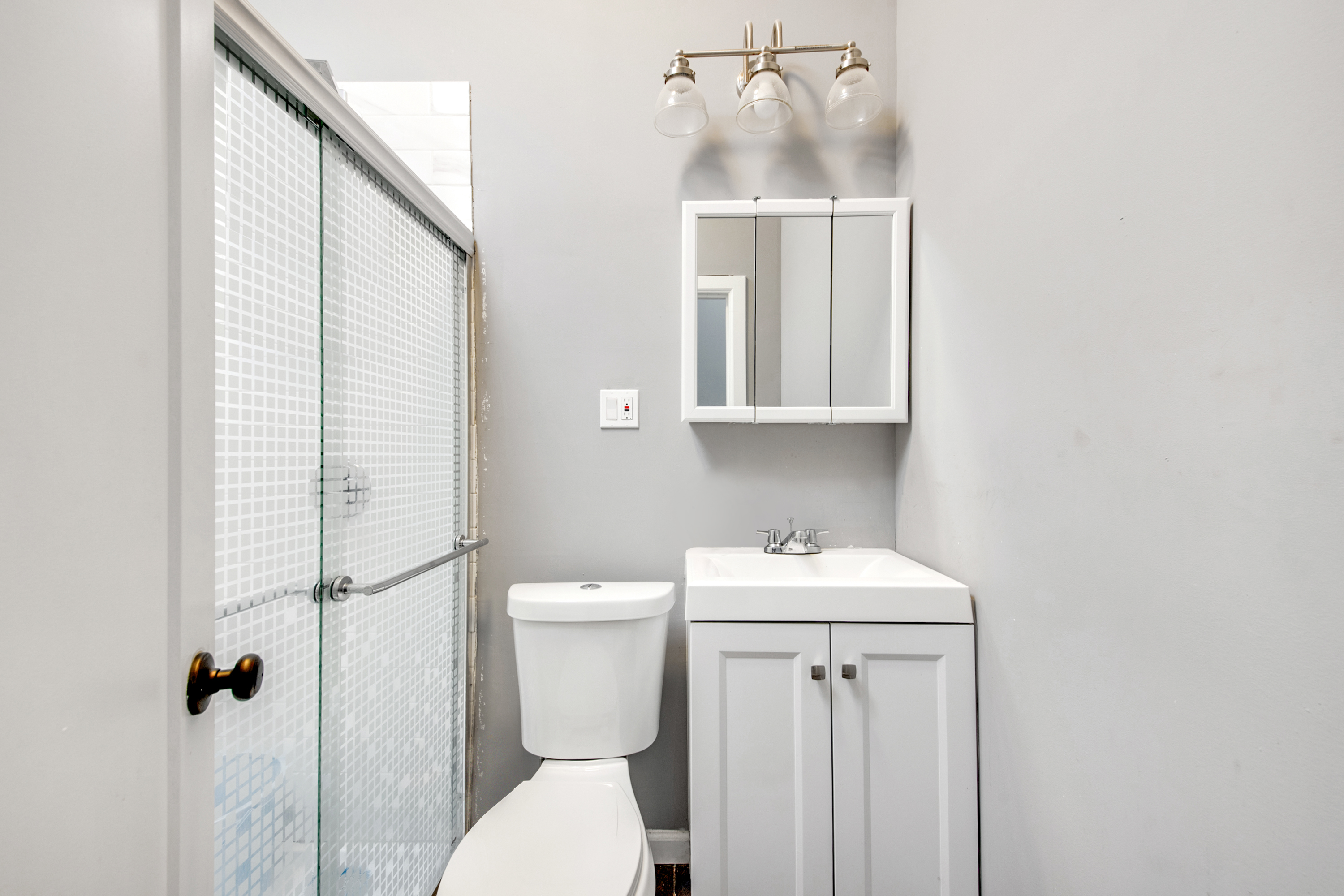 Brooklyn, New York, 11216, United States, 3 Bedrooms Bedrooms, ,6 BathroomsBathrooms,Residential,For Sale,1684366
