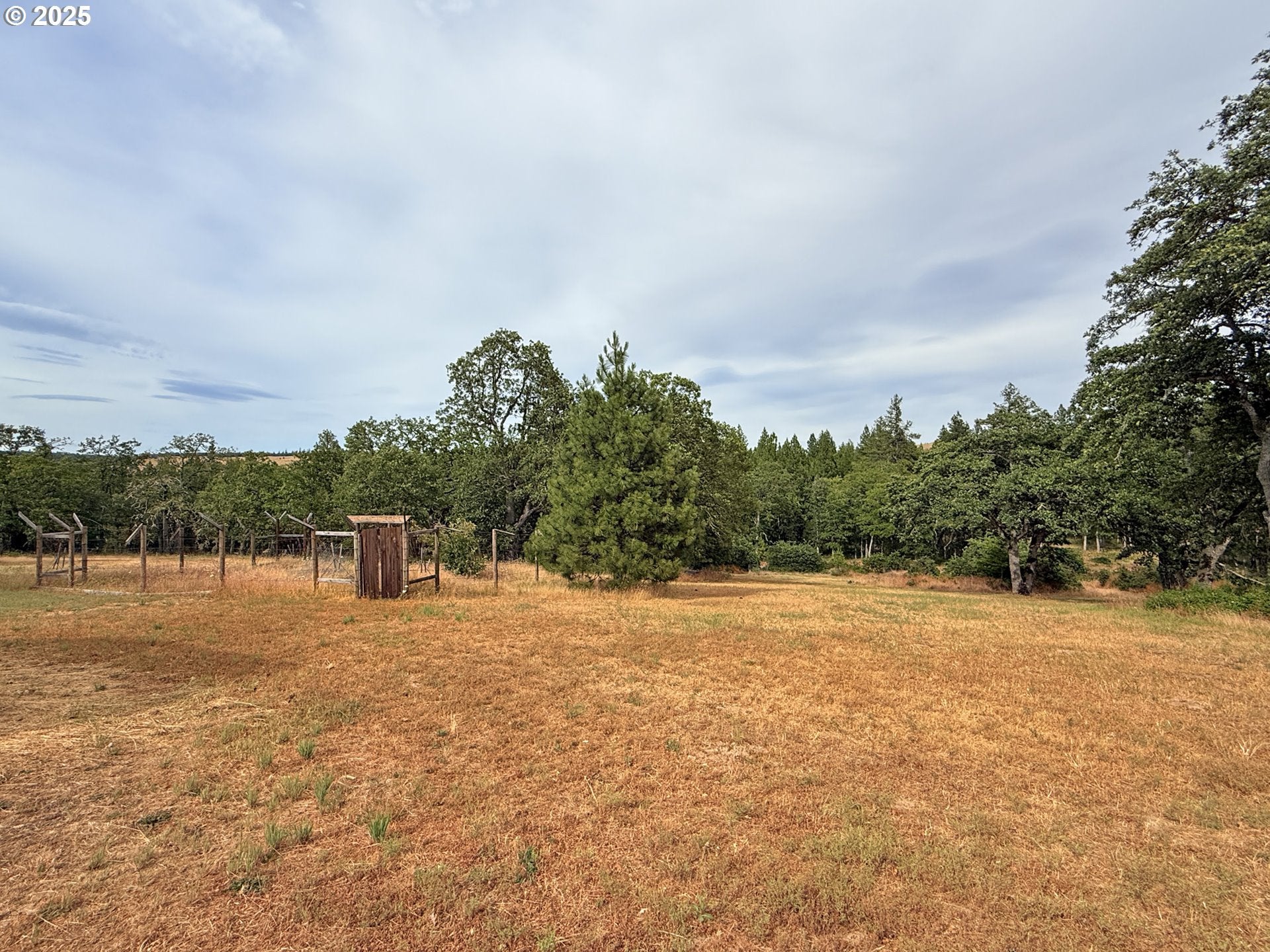 Lyle, Washington, 98635, United States, 3 Bedrooms Bedrooms, ,2 BathroomsBathrooms,Residential,For Sale,1875194