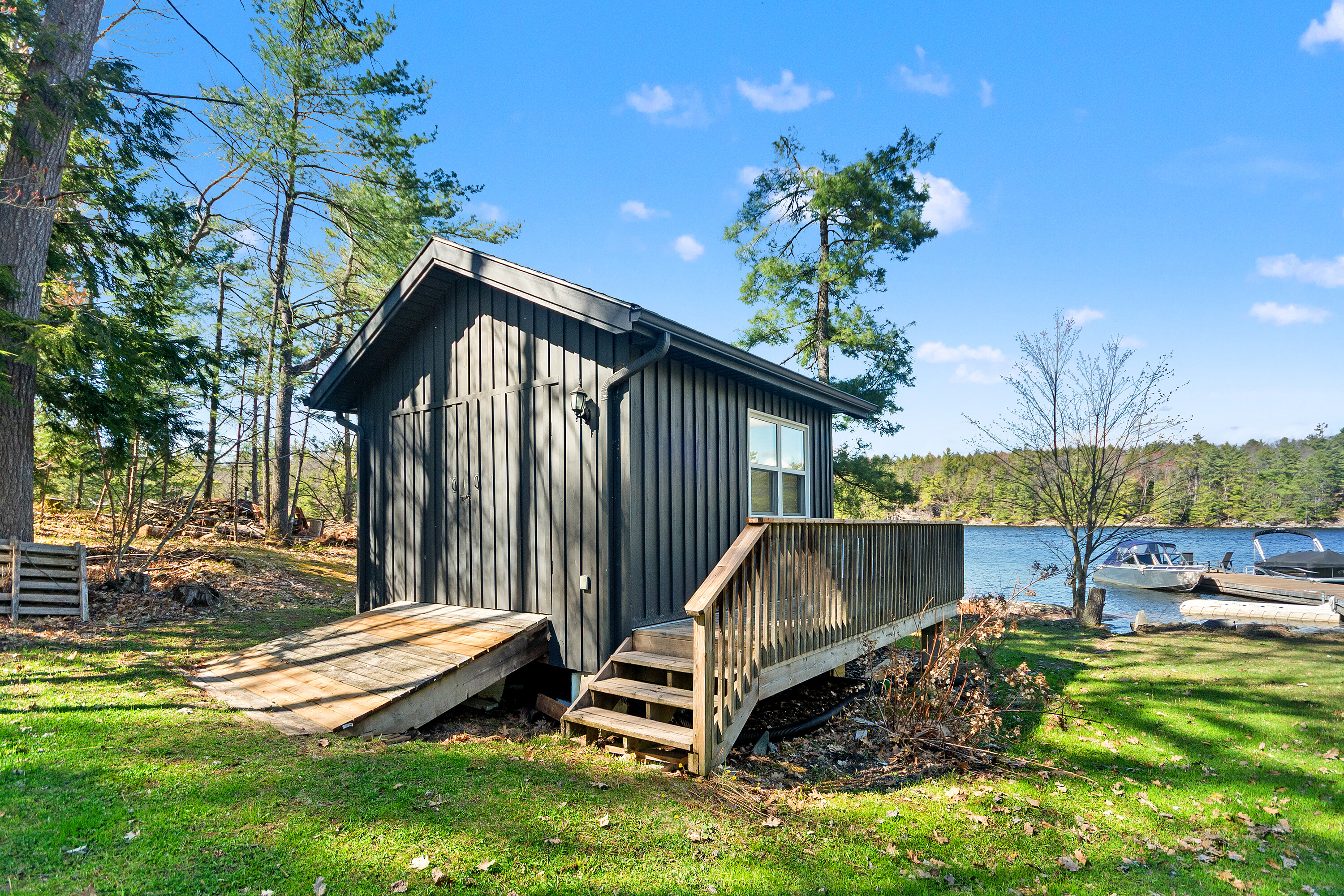  Stunning Go Home Lake Retreat - 物件實景