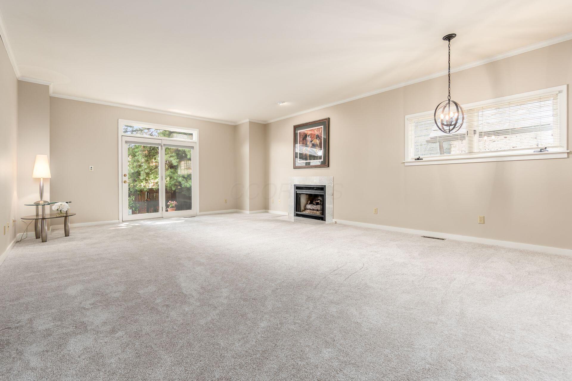 Columbus, Ohio, 43206, United States, 2 Bedrooms Bedrooms, ,3 BathroomsBathrooms,Residential,For Sale,1874605