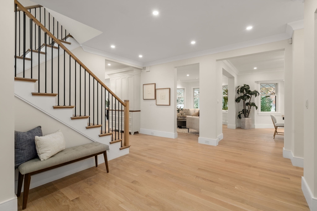 Newton, Massachusetts, 02465, United States, 6 Bedrooms Bedrooms, ,7 BathroomsBathrooms,Residential,For Sale,1995687