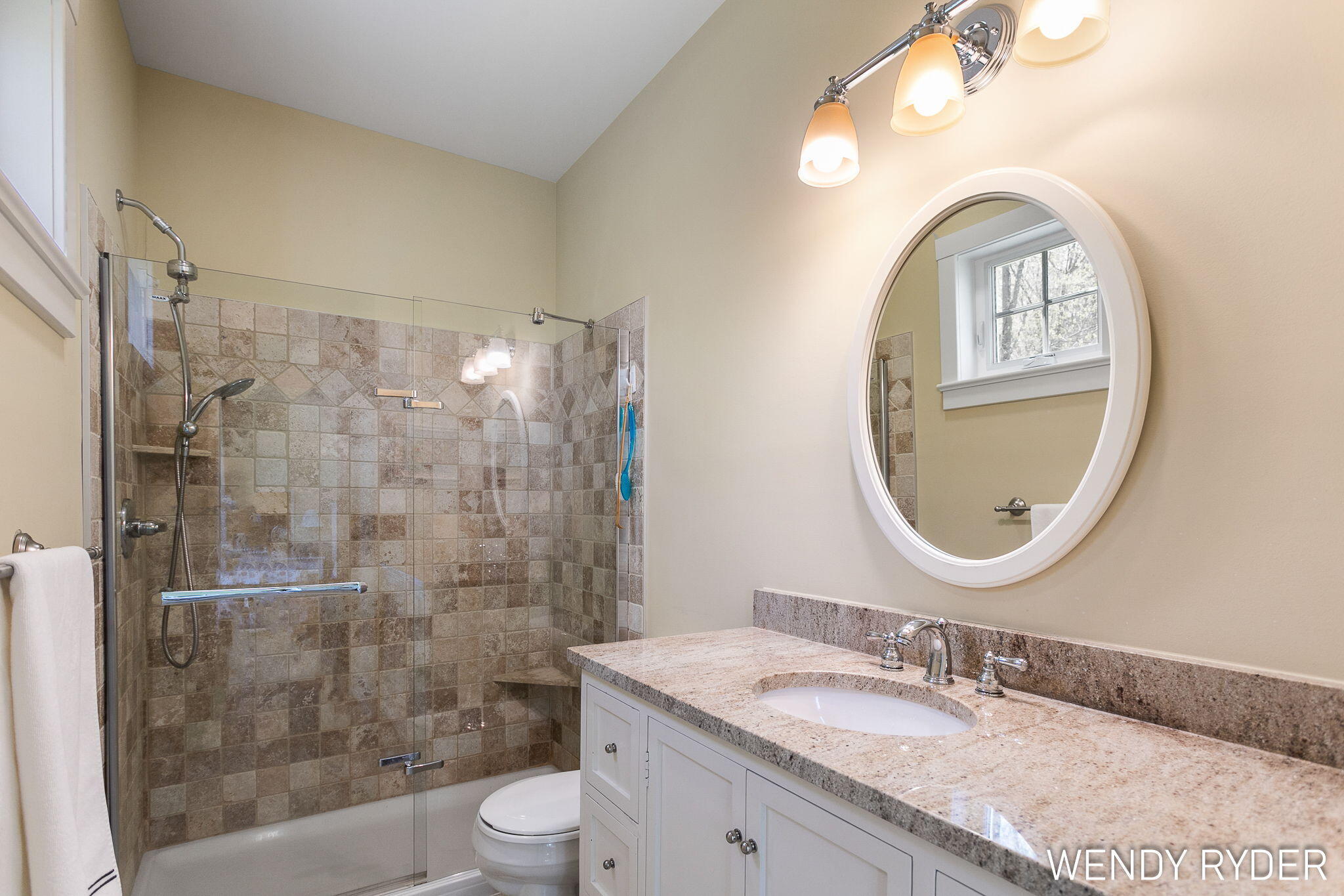 South Haven, Michigan, 49090, United States, 4 Bedrooms Bedrooms, ,4 BathroomsBathrooms,Residential,For Sale,1907418