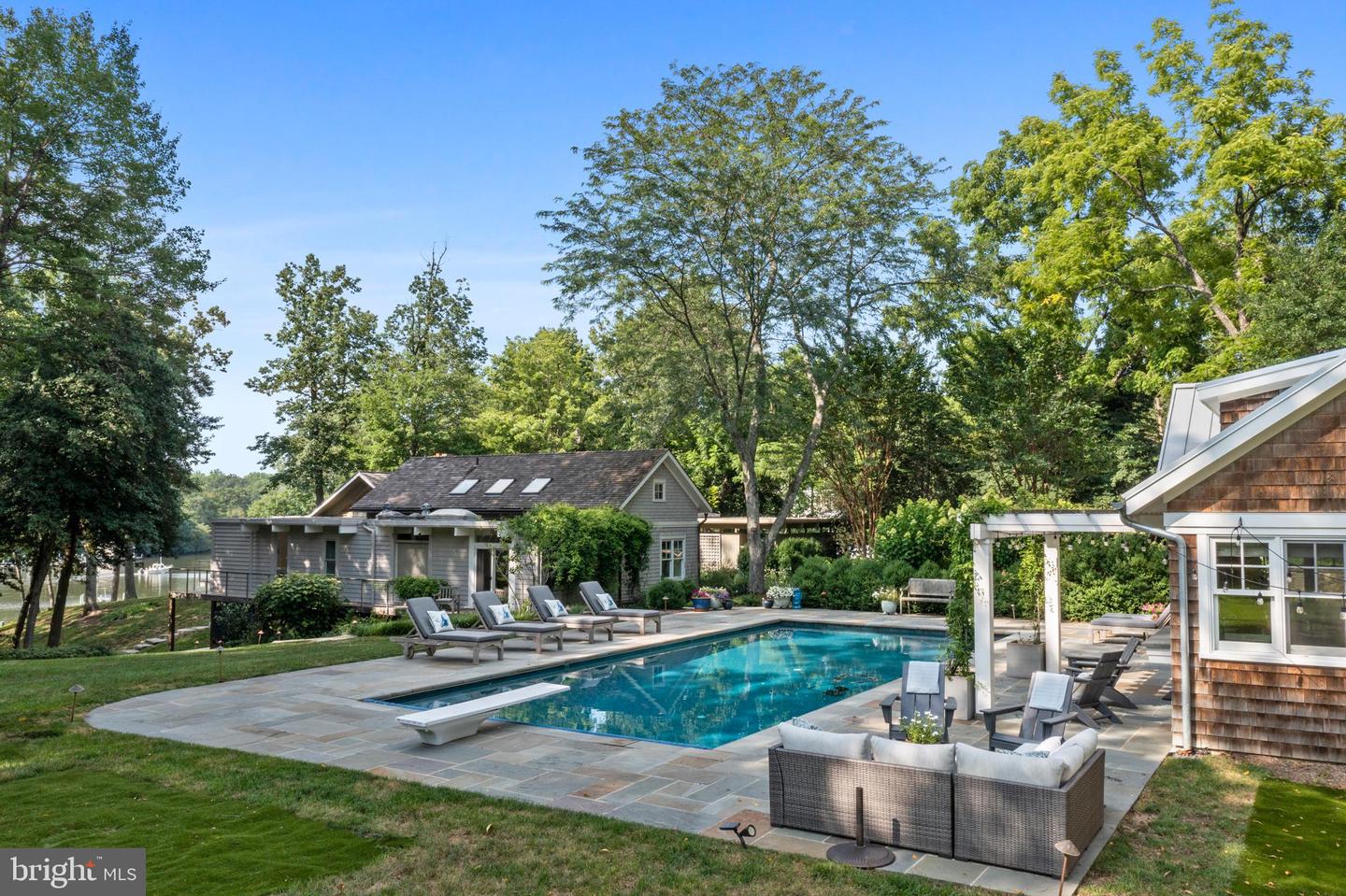 Annapolis, Maryland, 21403, United States, 5 Bedrooms Bedrooms, ,4 BathroomsBathrooms,Residential,For Sale,1895368