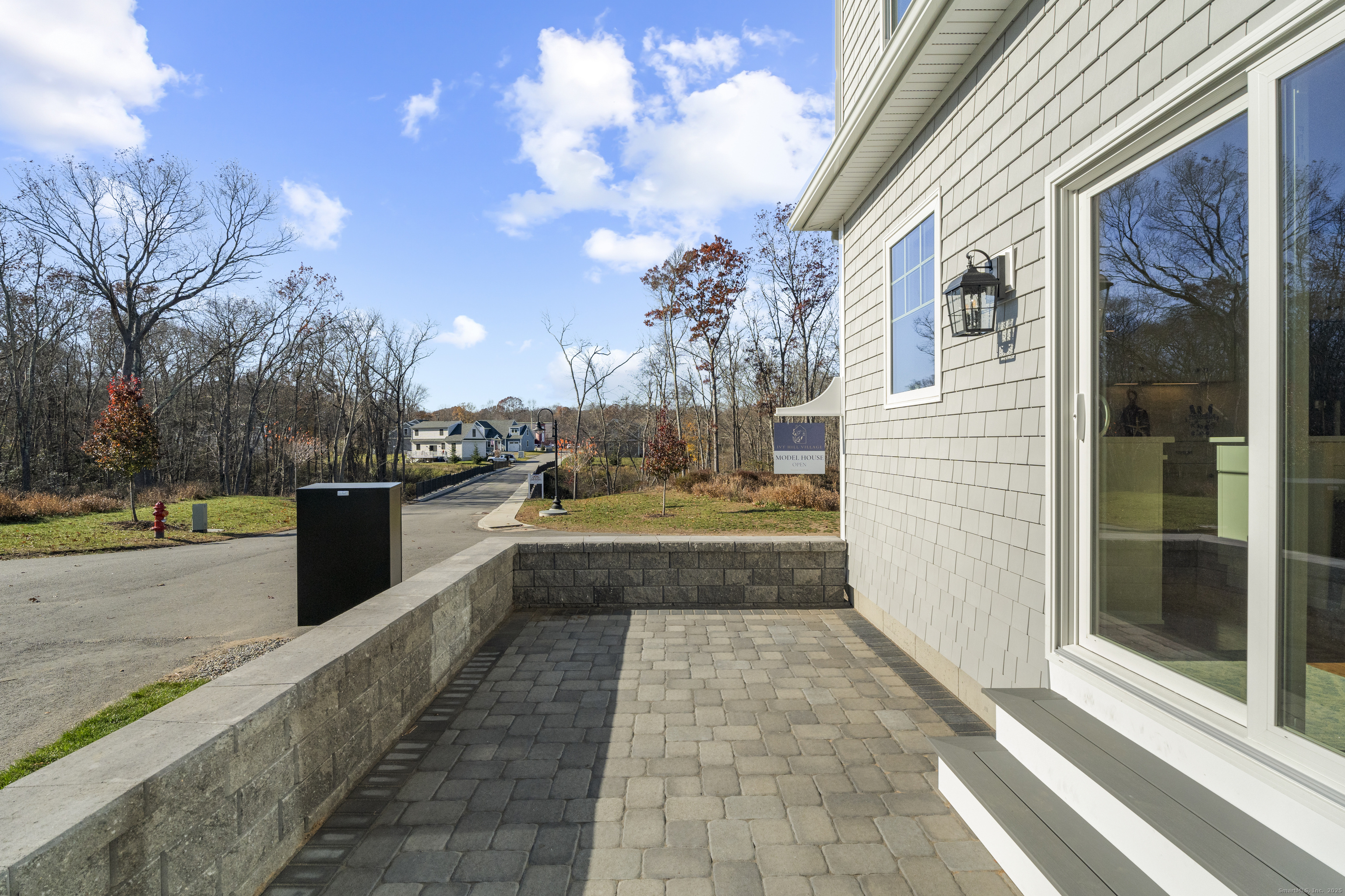 Waterford, Connecticut, 06385, United States, 3 Bedrooms Bedrooms, ,2 BathroomsBathrooms,Residential,For Sale,1995639