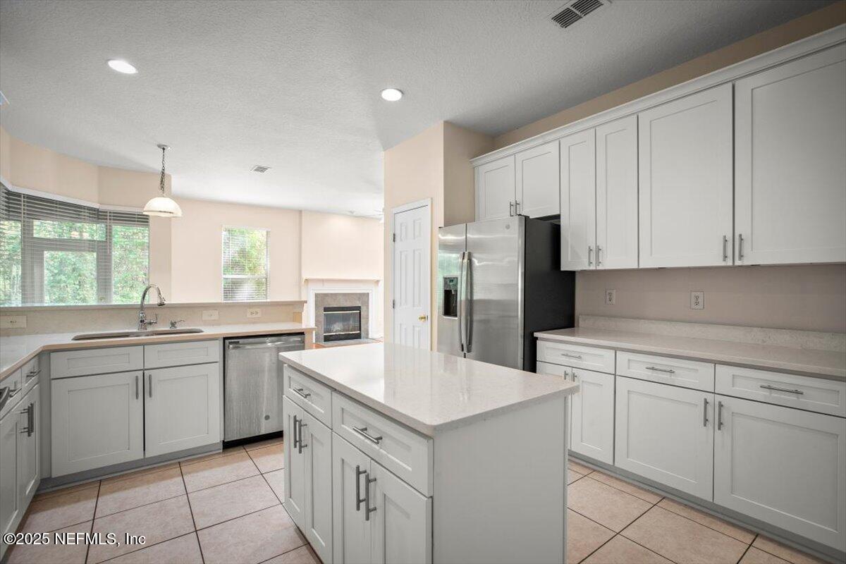 Jacksonville, Florida, 32256, United States, 5 Bedrooms Bedrooms, ,3 BathroomsBathrooms,Residential,For Sale,1975444