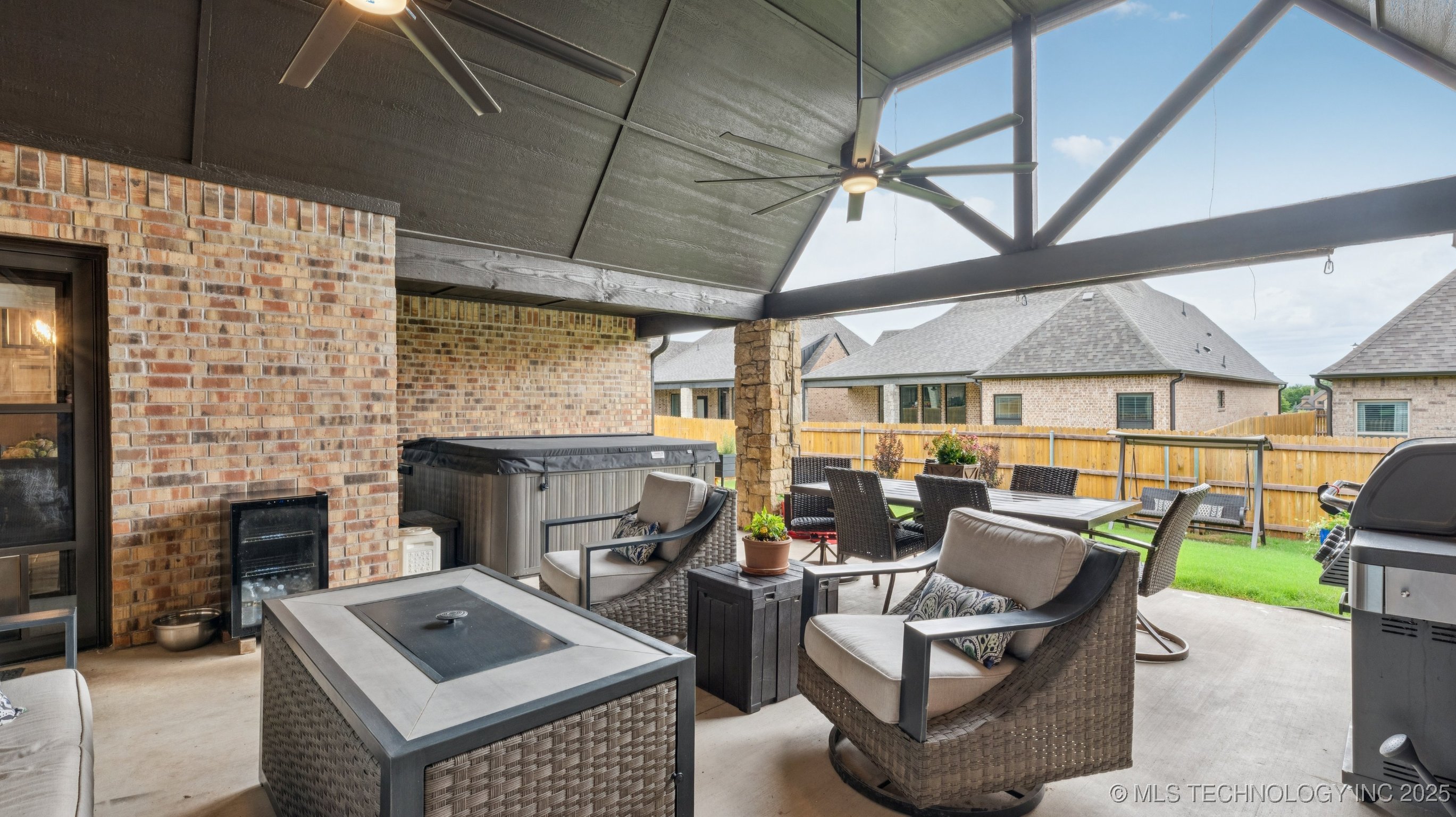 Owasso, Oklahoma, 74055, United States, 3 Bedrooms Bedrooms, ,3 BathroomsBathrooms,Residential,For Sale,1867653