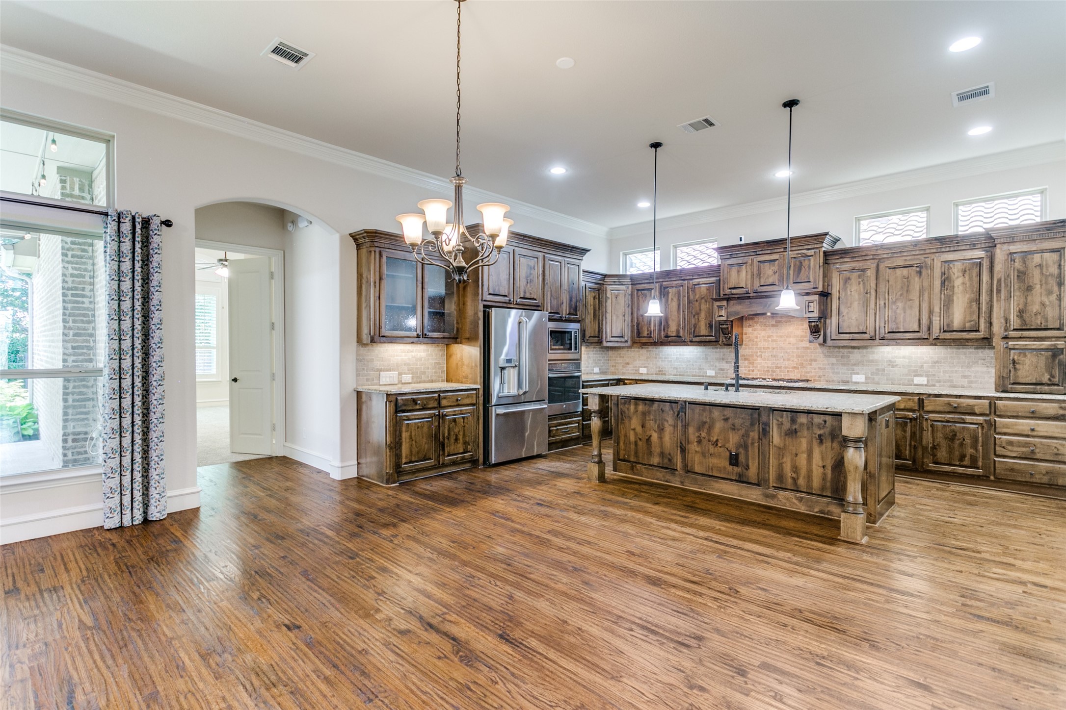 McKinney, Texas, 75070, United States, 3 Bedrooms Bedrooms, ,4 BathroomsBathrooms,Residential,For Sale,1804069