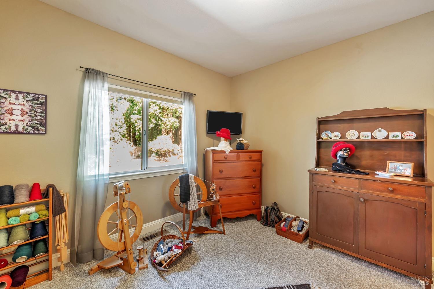 Sebastopol, California, 95472, United States, 4 Bedrooms Bedrooms, ,3 BathroomsBathrooms,Residential,For Sale,1989317