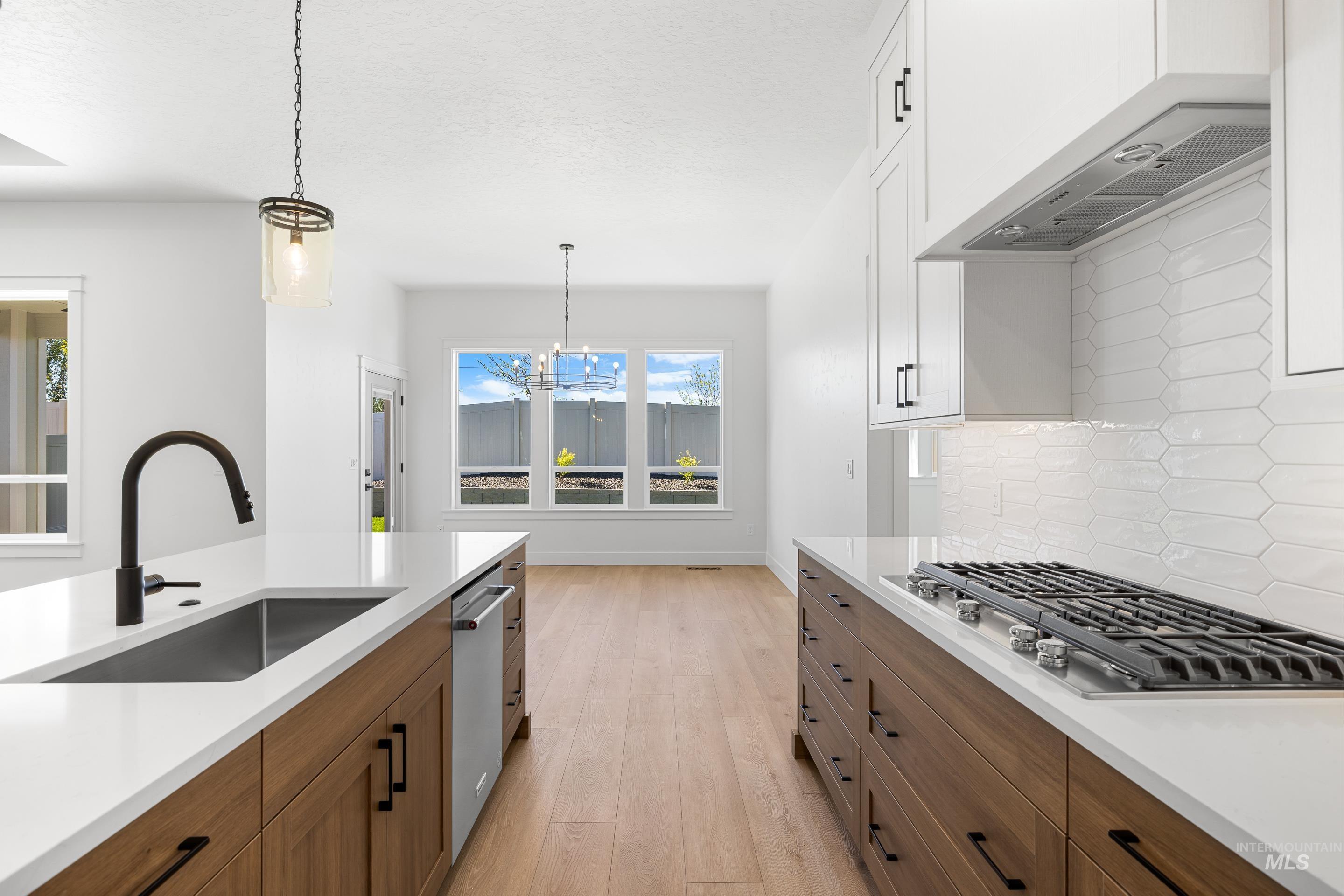 Kuna, Idaho, 83634, United States, 3 Bedrooms Bedrooms, ,Residential,For Sale,1989227