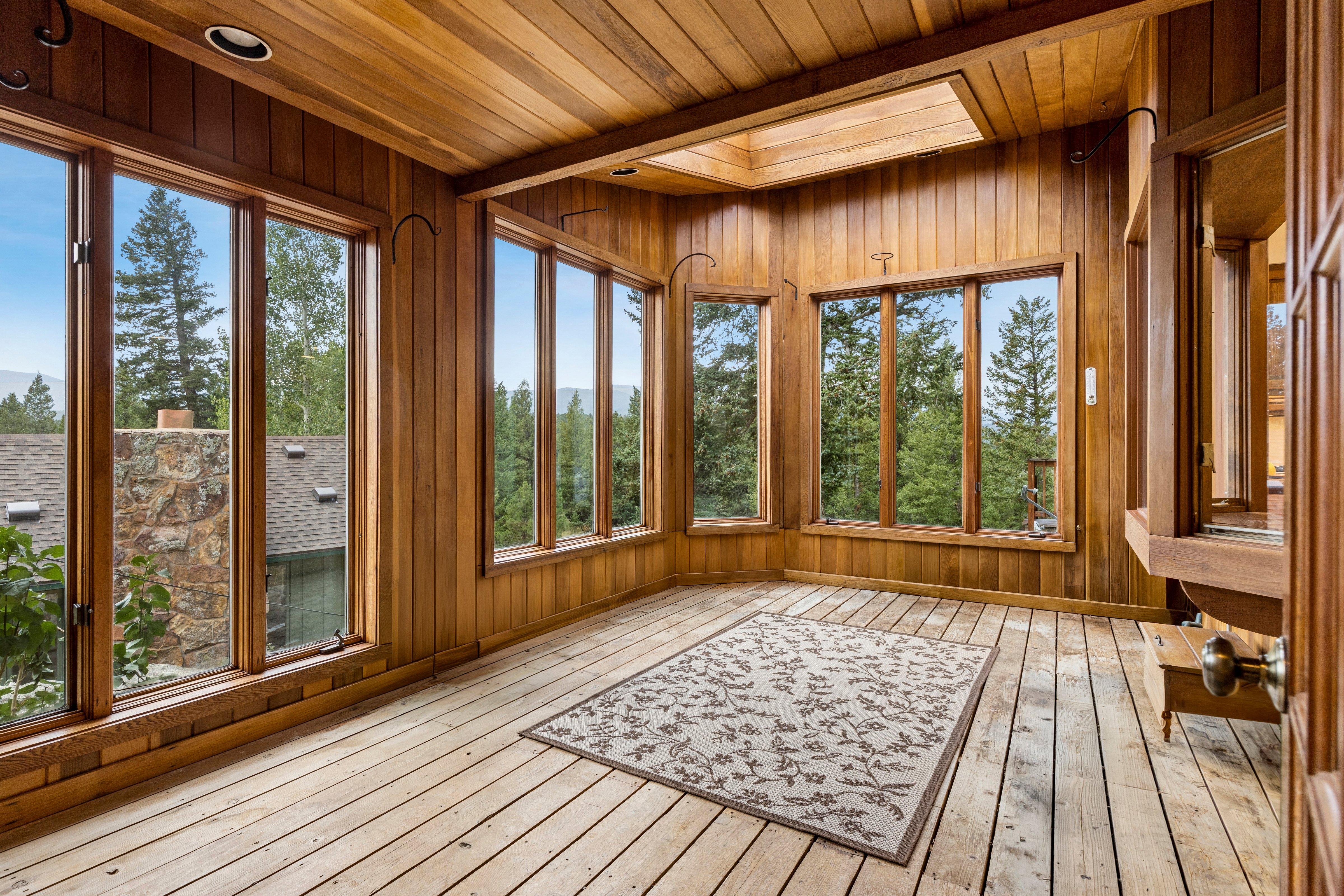  Custom Built Retreat with Panoramic Views on 8.7 Acres Next to Open Space - 物件實景