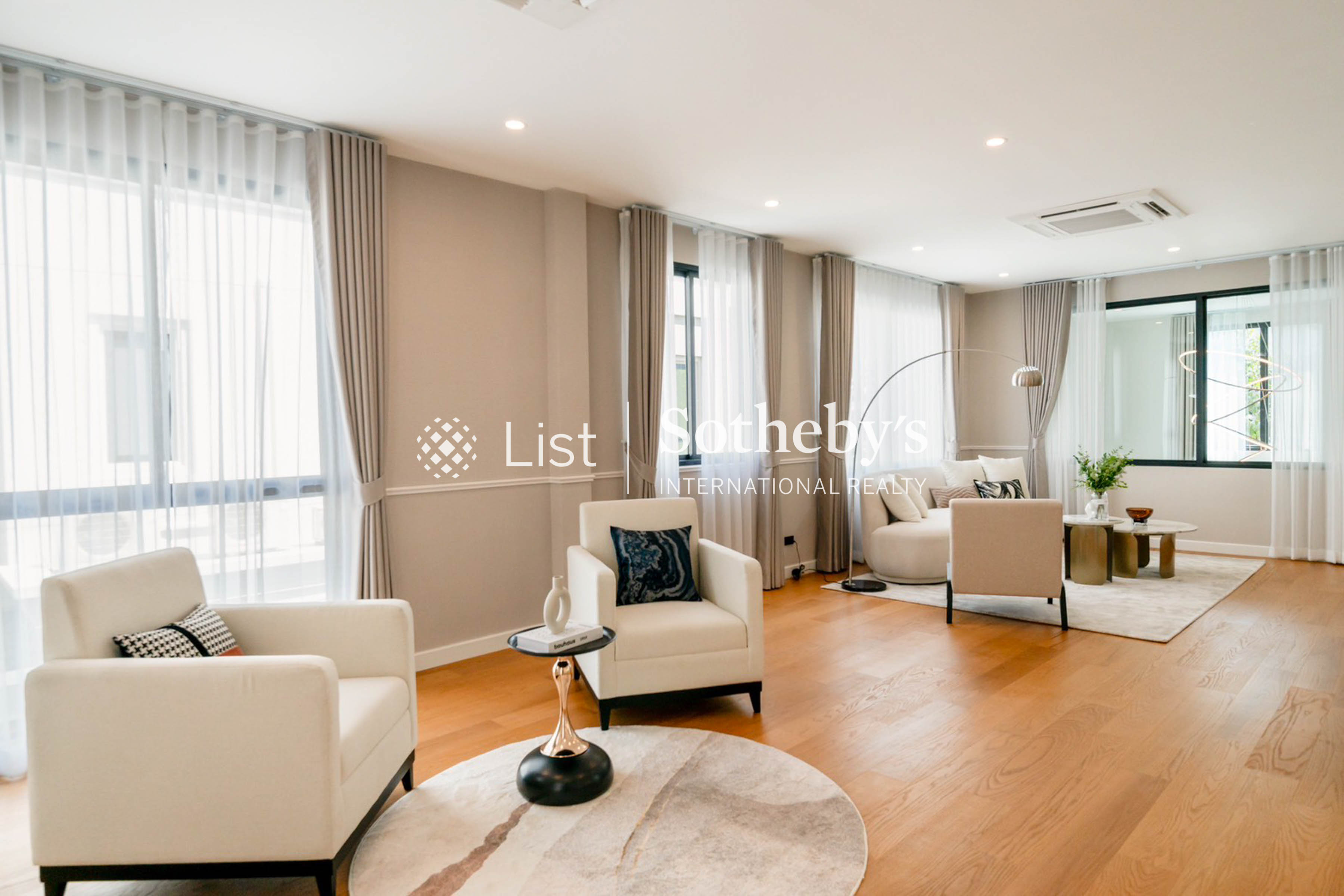  CINQ ROYAL Krungthep Kreetha - 物件實景