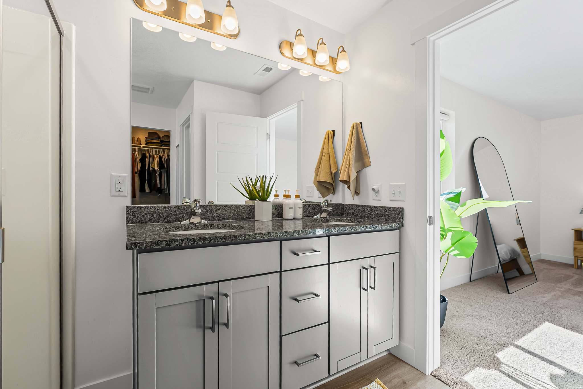 American Fork, Utah, 84003, United States, 4 Bedrooms Bedrooms, ,3 BathroomsBathrooms,Residential,For Sale,1987641