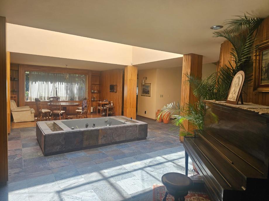 Atizapán de Zaragoza, Estado de méxico, 52950, Mexico, 4 Bedrooms Bedrooms, ,5 BathroomsBathrooms,Residential,For Sale,1940719