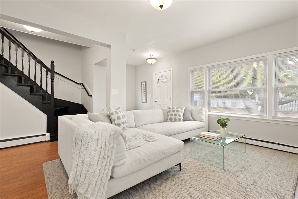 Methuen, Massachusetts, 01844, United States, 3 Bedrooms Bedrooms, ,2 BathroomsBathrooms,Residential,For Sale,1986307