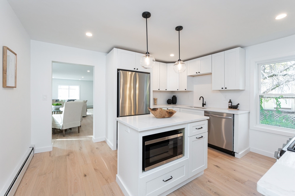 Haverhill, Massachusetts, 01830, United States, 4 Bedrooms Bedrooms, ,2 BathroomsBathrooms,Residential,For Sale,1991718