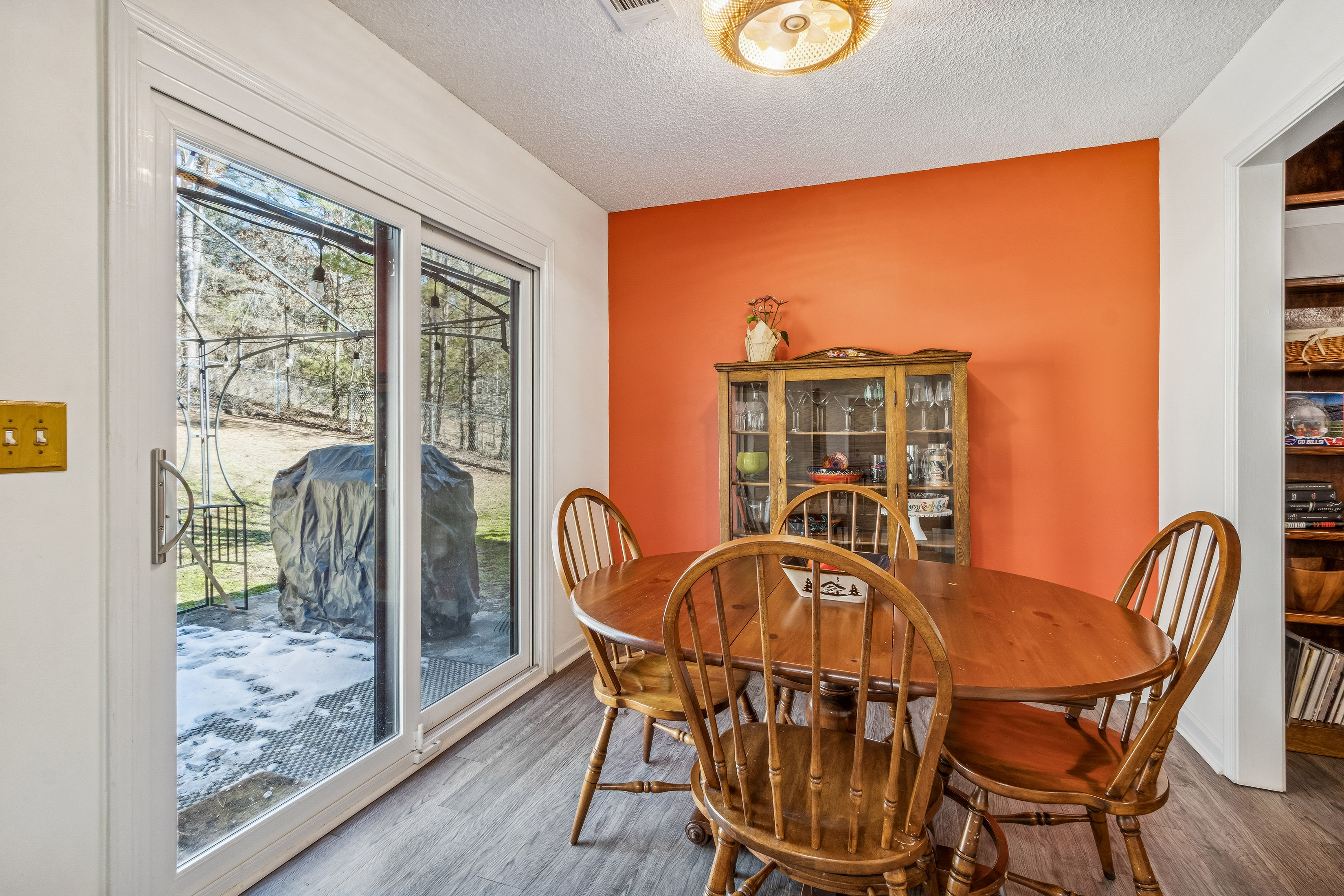  Beautifully Updated Home on a Quiet Cul-de-sac Street - 物件實景