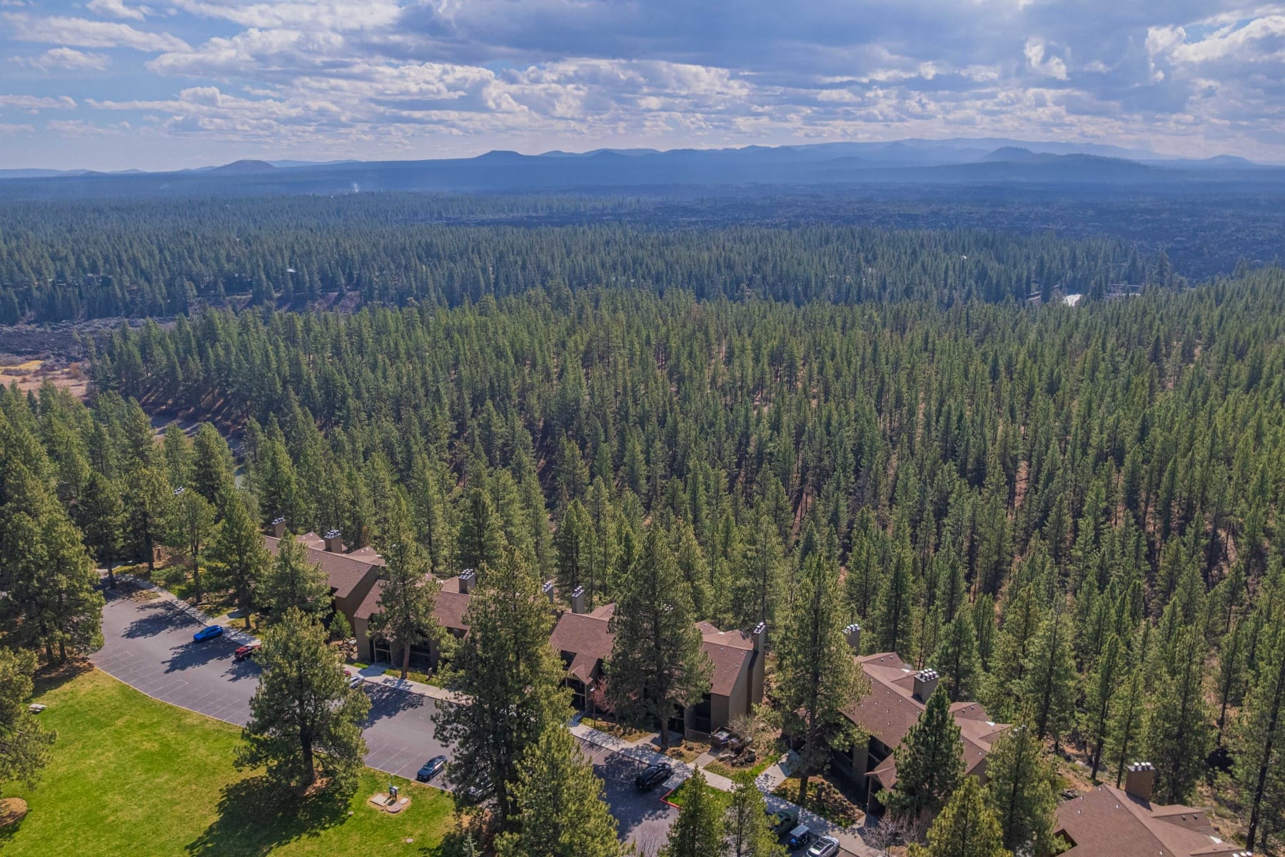  18575 SW Century Drive ## 1437 Bend, OR 97702 - 物件實景