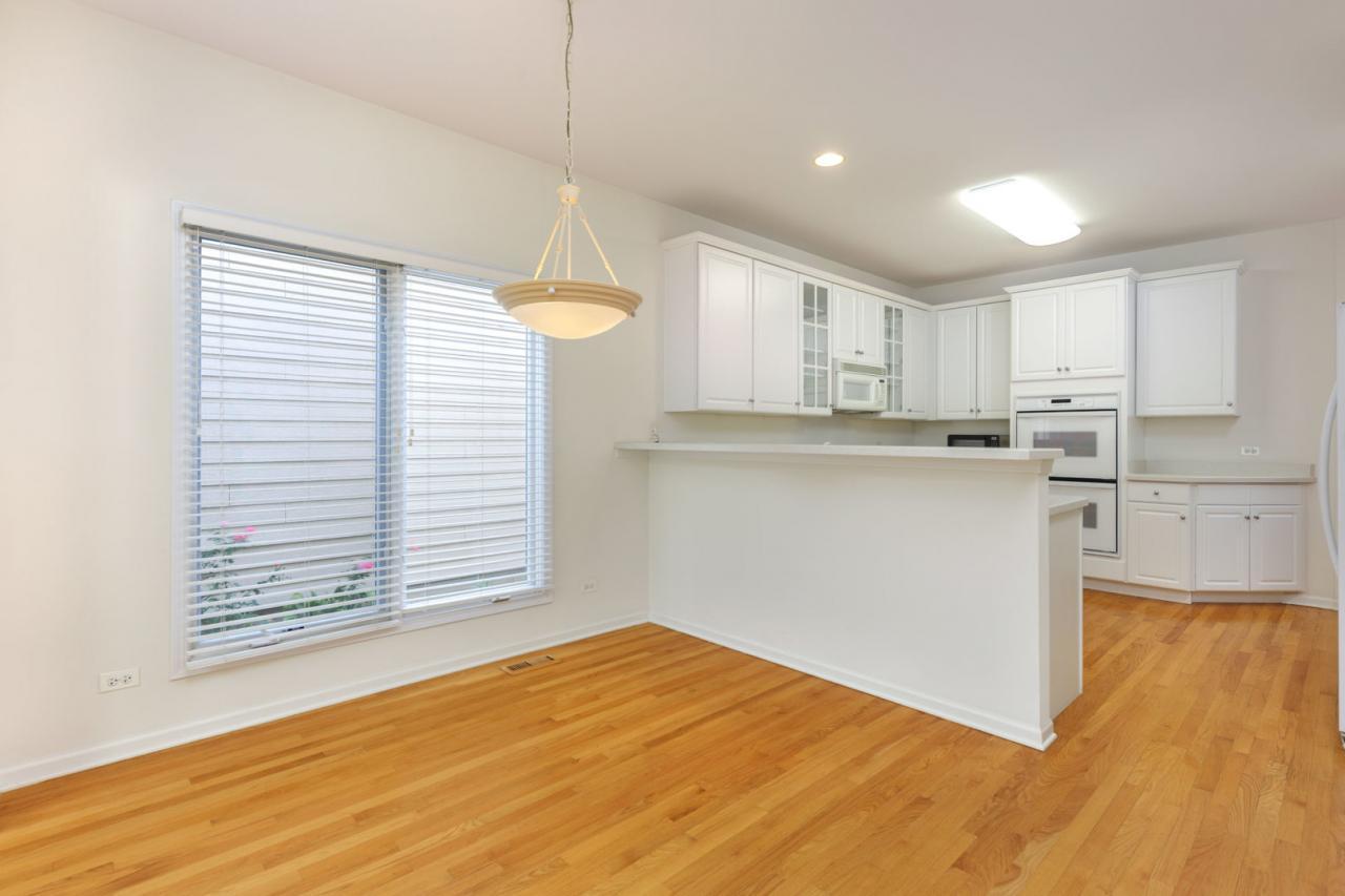 2353 Woodglen Drive, Aurora, Illinois, 60502, United States, 3 Bedrooms Bedrooms, ,3 BathroomsBathrooms,Residential,For Sale,2353 Woodglen Drive,1682401