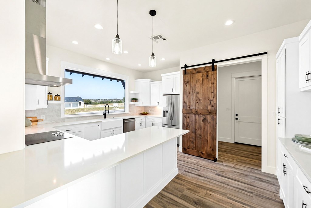 Kerrville, Texas, 78028, United States, 3 Bedrooms Bedrooms, ,3 BathroomsBathrooms,Residential,For Sale,2025103