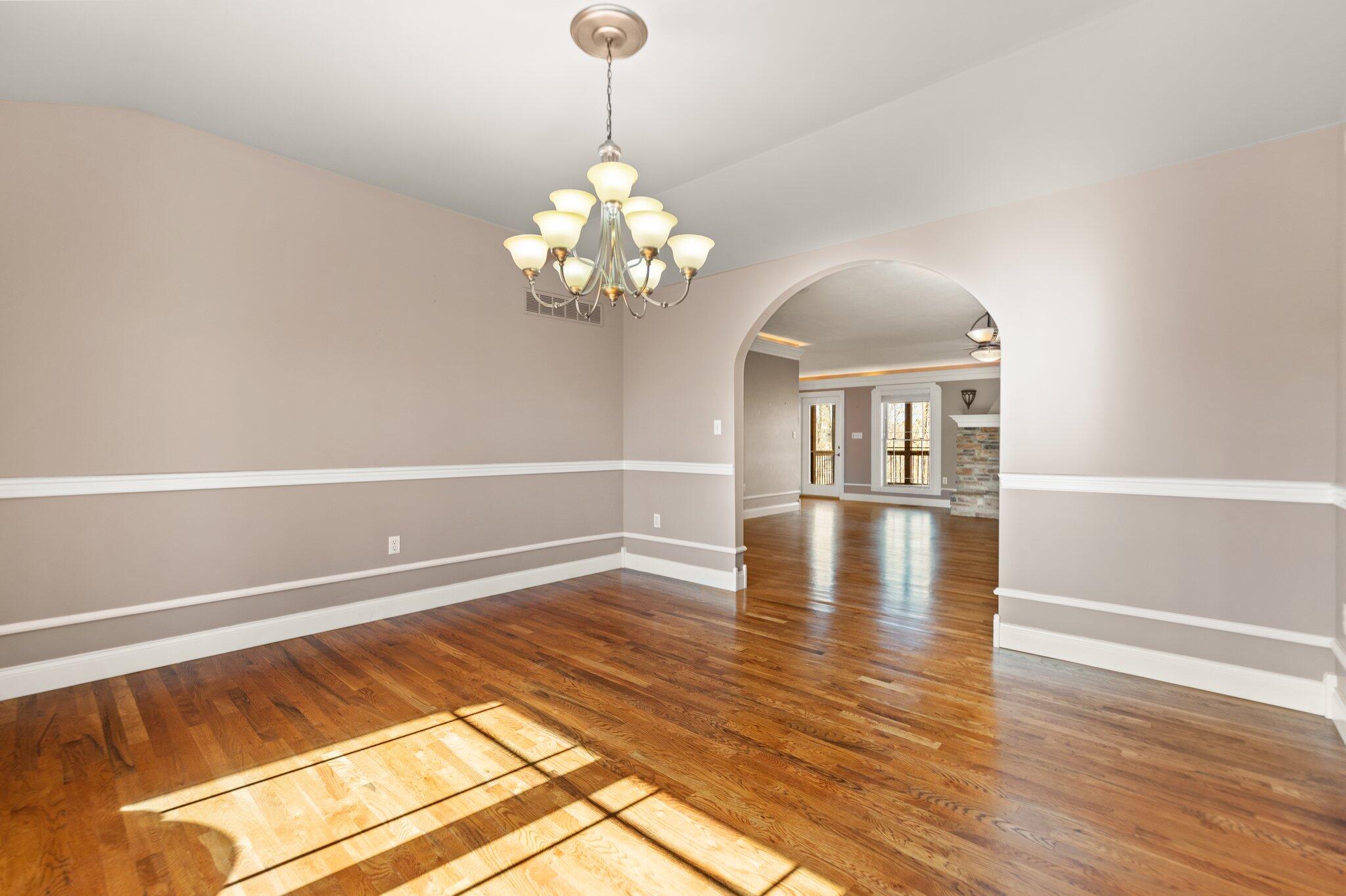 Monticello, Kentucky, 42633, United States, 4 Bedrooms Bedrooms, ,3 BathroomsBathrooms,Residential,For Sale,1691685