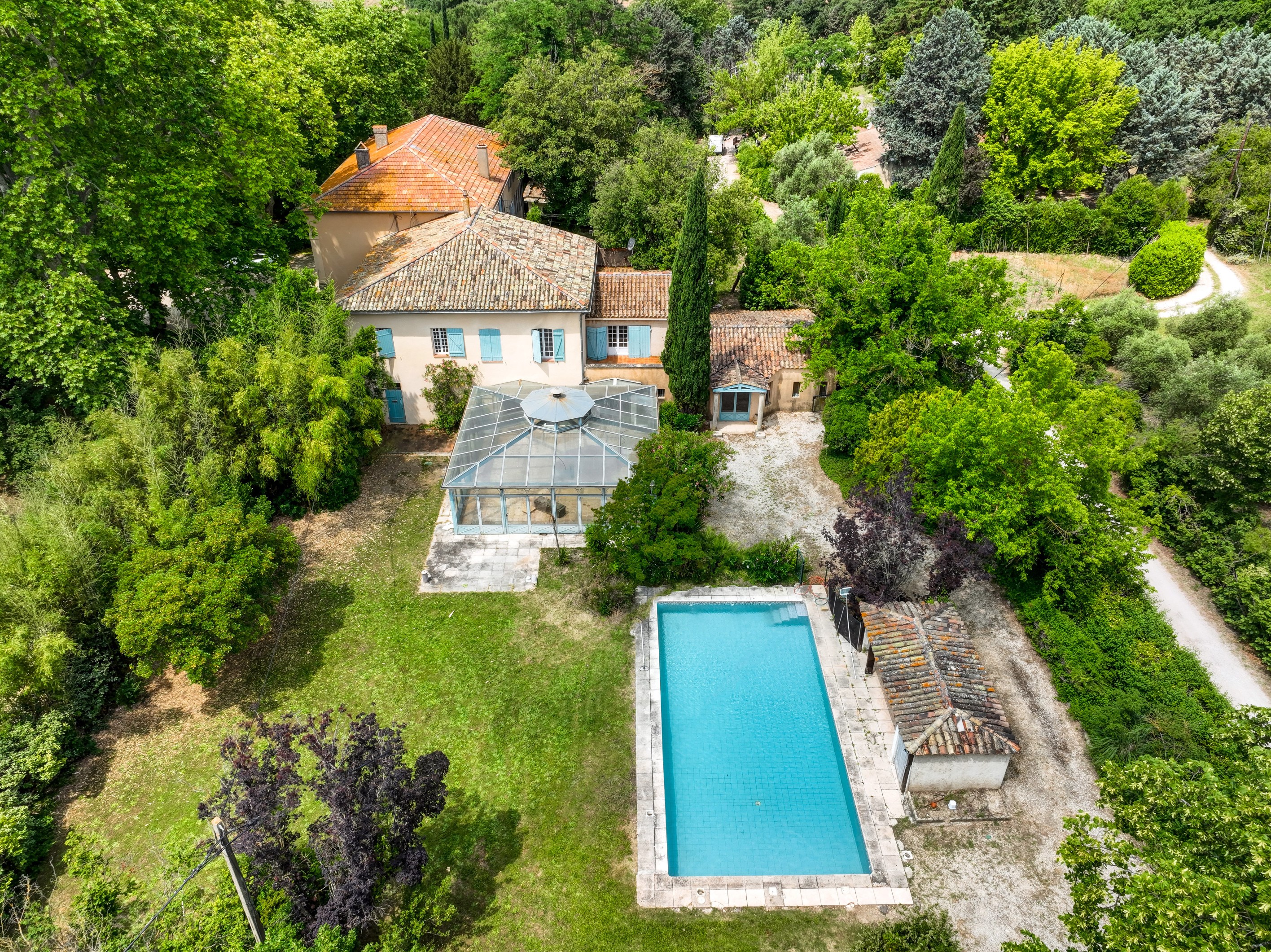  DOMAIN WITH 4 HOUSES AND A BASTIDE XVIII - 物件實景