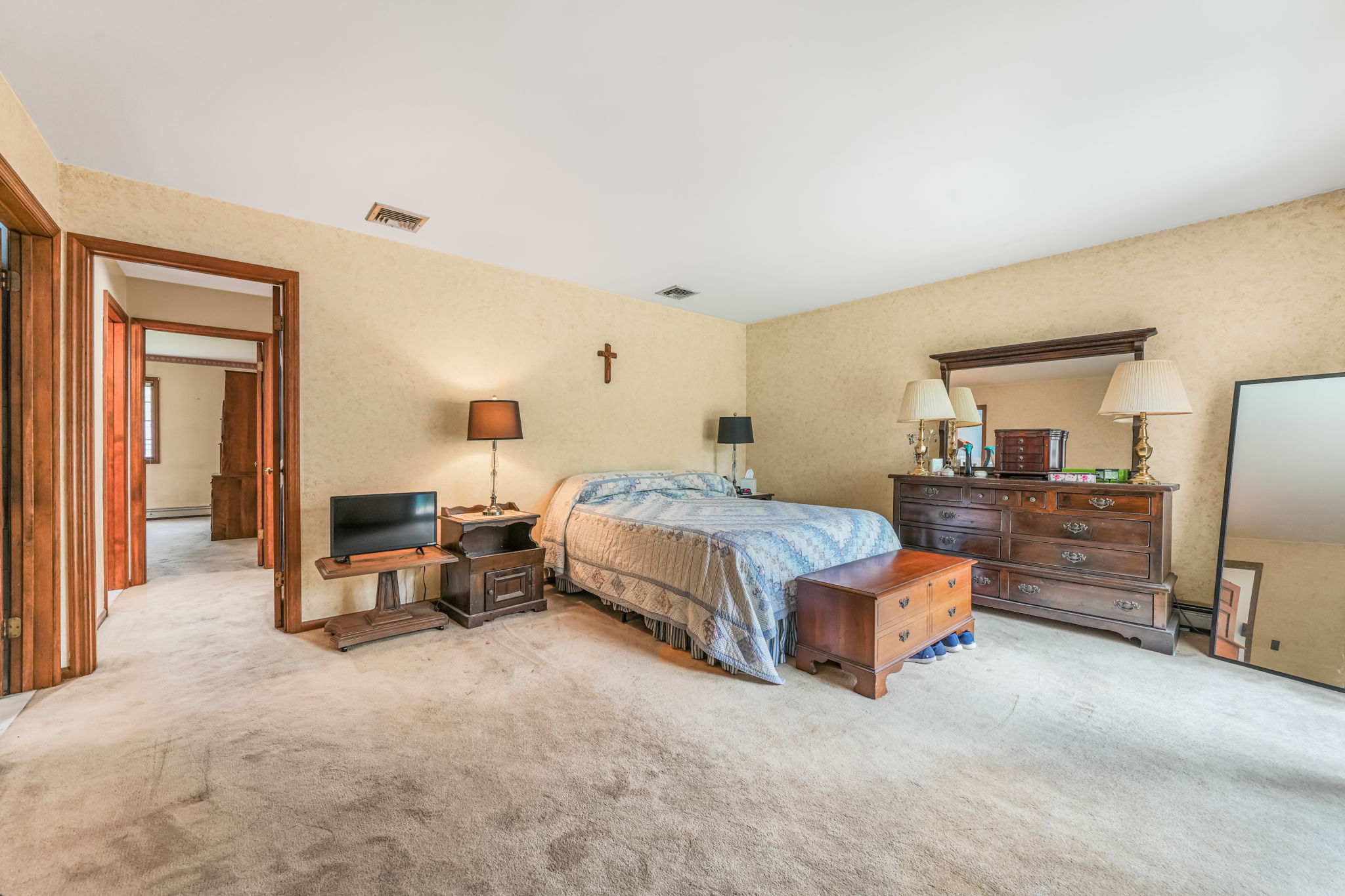 Montville, New Jersey, 07045, United States, 4 Bedrooms Bedrooms, ,4 BathroomsBathrooms,Residential,For Sale,1905700