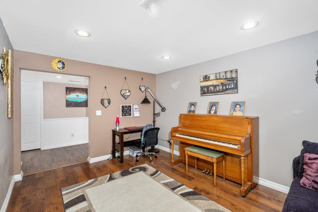 Veradale, Washington, 99037, United States, 6 Bedrooms Bedrooms, ,4 BathroomsBathrooms,Residential,For Sale,1986098