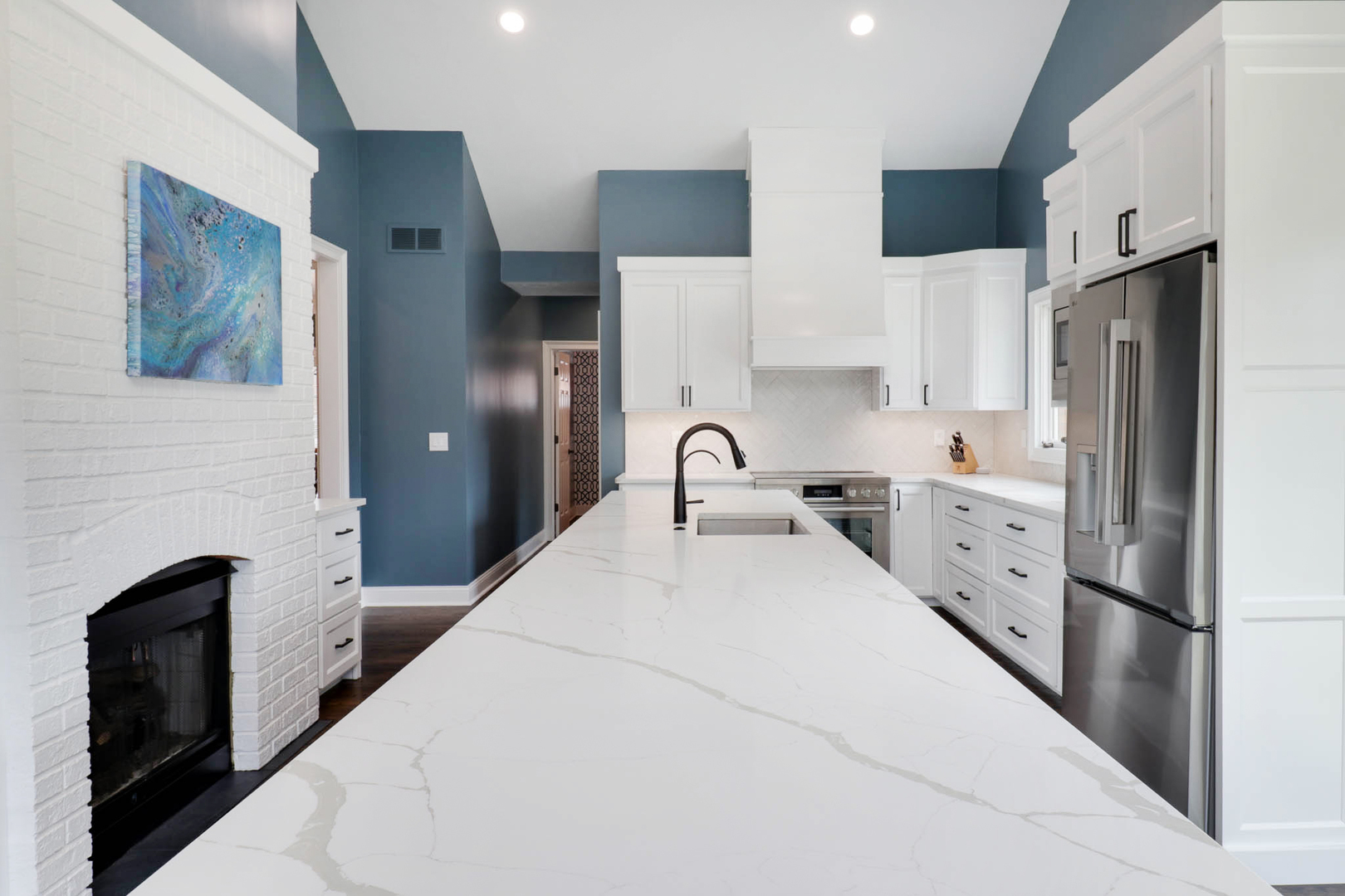 Bloomington, Illinois, 61704, United States, 5 Bedrooms Bedrooms, ,4 BathroomsBathrooms,Residential,For Sale,1991973