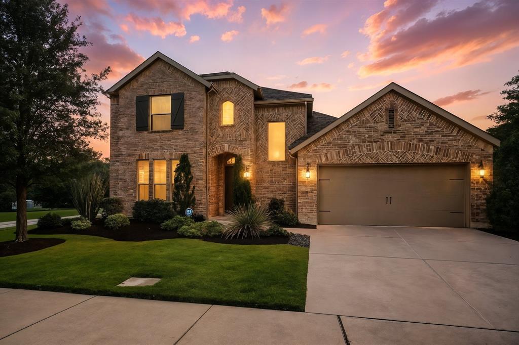 Little Elm, Texas, 75068, United States, 4 Bedrooms Bedrooms, ,5 BathroomsBathrooms,Residential,For Sale,1982931