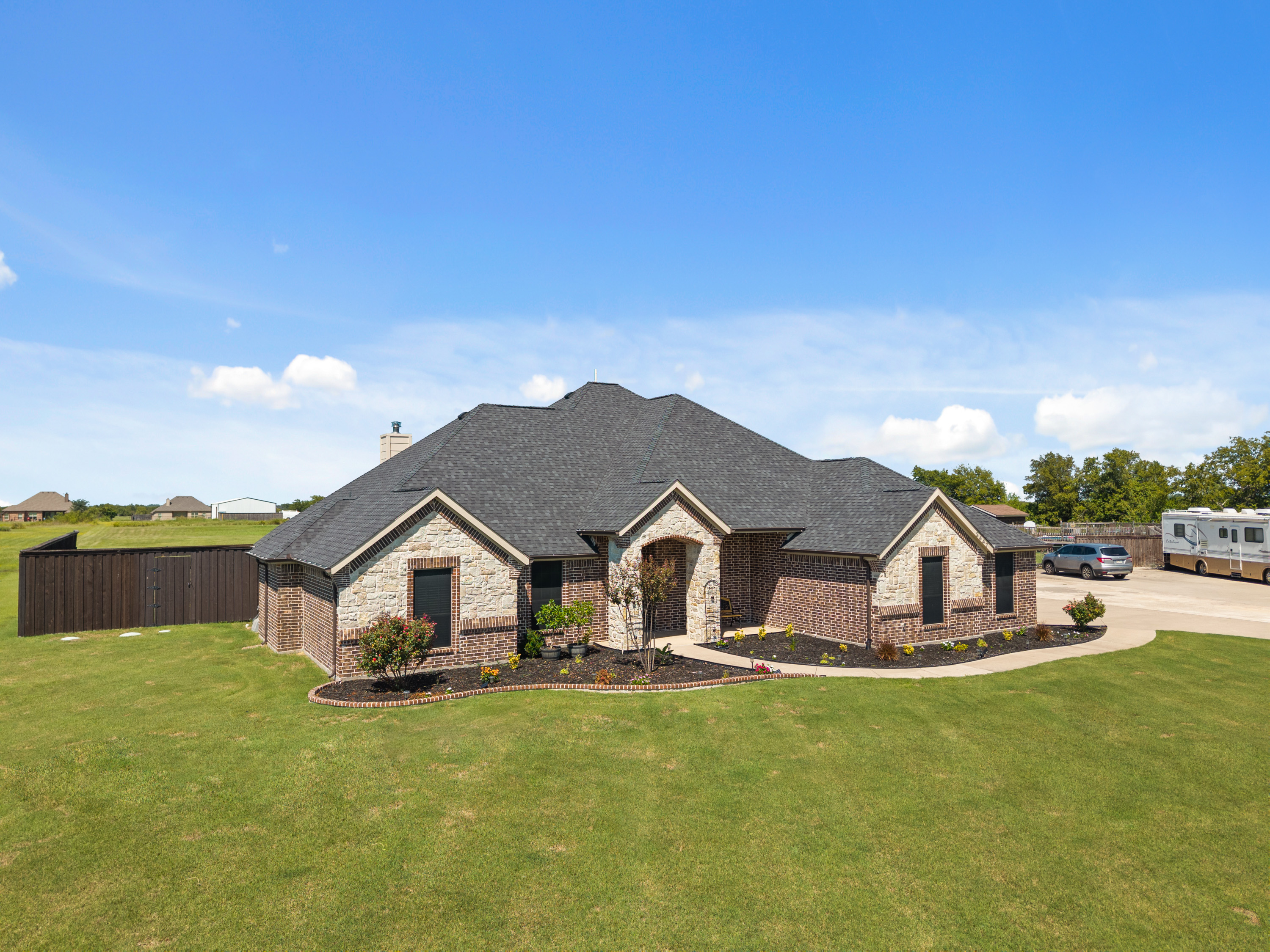 Caddo Mills, Texas, 75135, United States, 4 Bedrooms Bedrooms, ,2 BathroomsBathrooms,Residential,For Sale,1943912