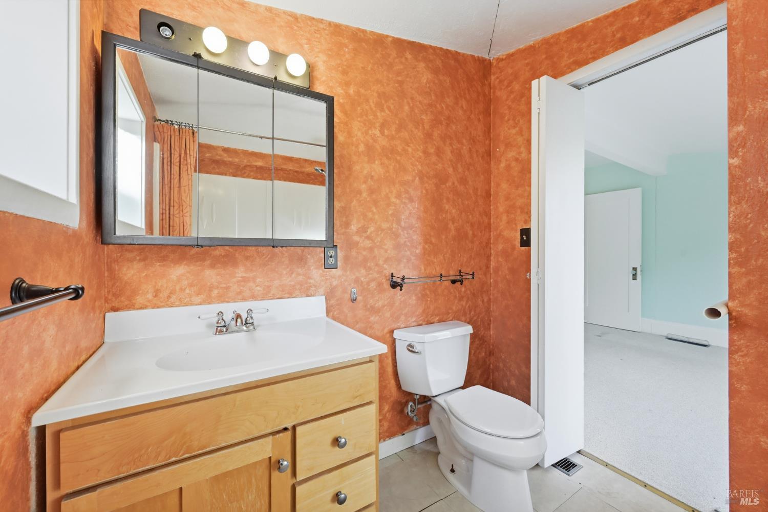 Fairfax, California, 94930, United States, 2 Bedrooms Bedrooms, ,2 BathroomsBathrooms,Residential,For Sale,1989097