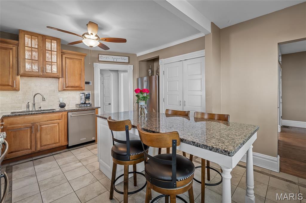 Kirkwood, Missouri, 63122, United States, 4 Bedrooms Bedrooms, ,4 BathroomsBathrooms,Residential,For Sale,1986224