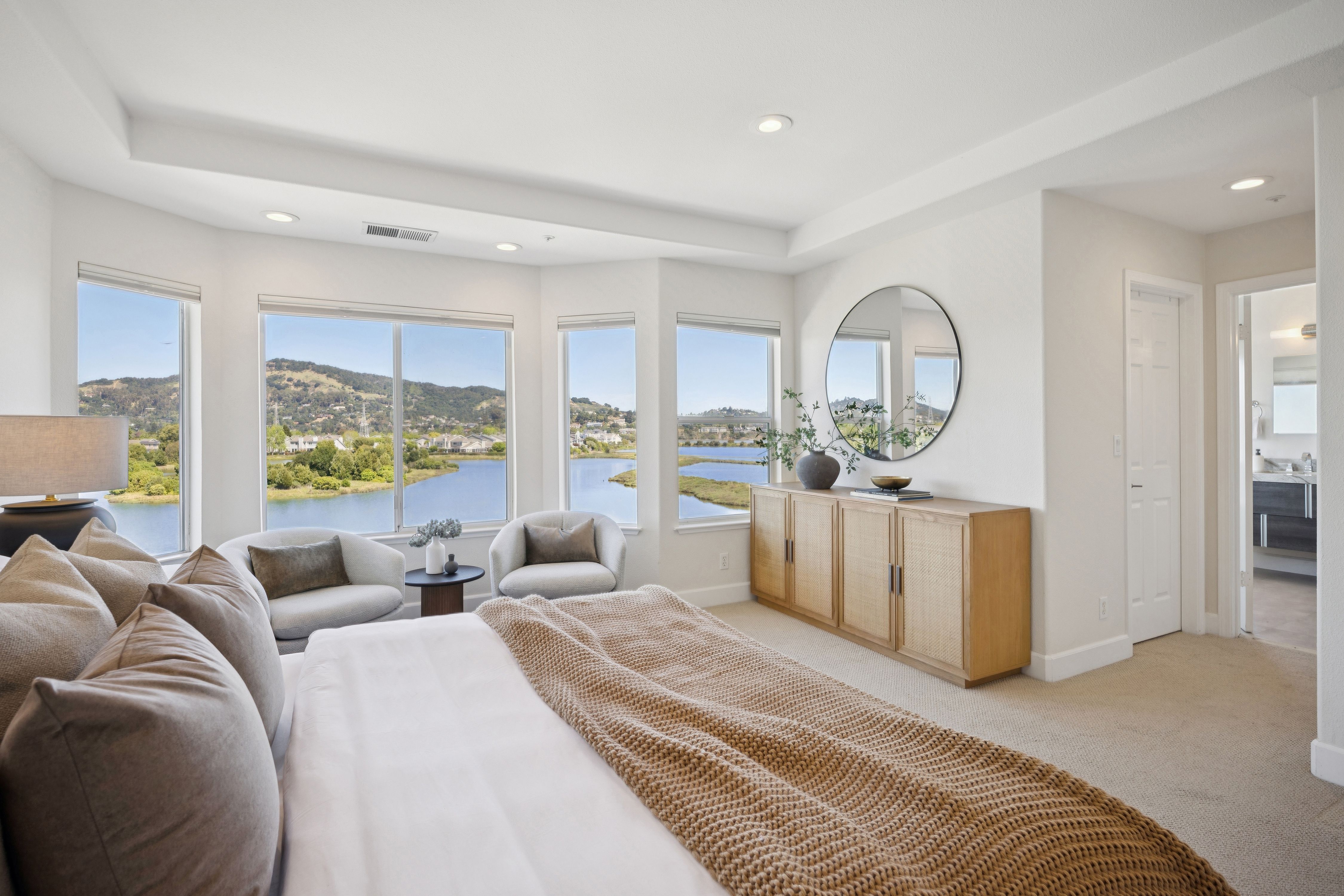  Sunny Waterfront Baypoint Lagoon Home - 物件實景