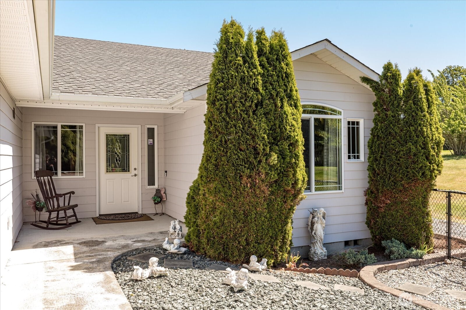 Oak Harbor, Washington, 98277, United States, 4 Bedrooms Bedrooms, ,3 BathroomsBathrooms,Residential,For Sale,1846920