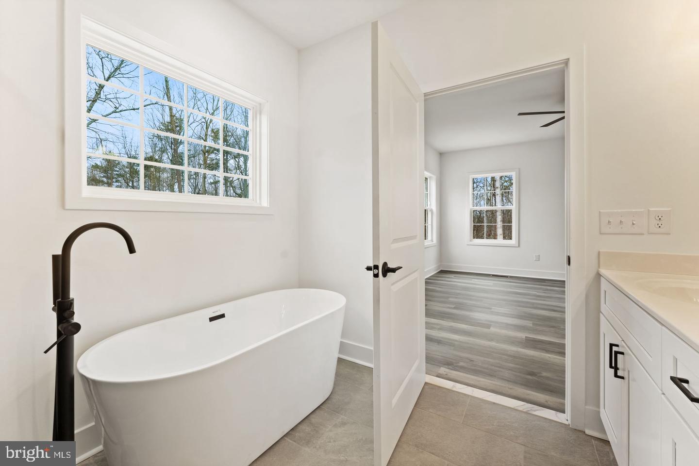 Culpeper, Virginia, 22701, United States, 3 Bedrooms Bedrooms, ,2 BathroomsBathrooms,Residential,For Sale,2001246