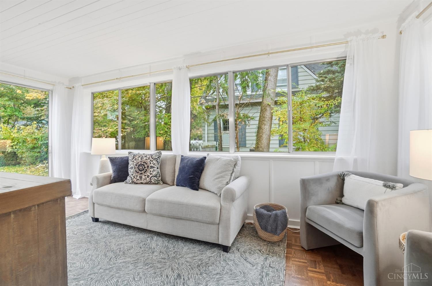 Cincinnati, Ohio, 45227, United States, 3 Bedrooms Bedrooms, ,2 BathroomsBathrooms,Residential,For Sale,1989456